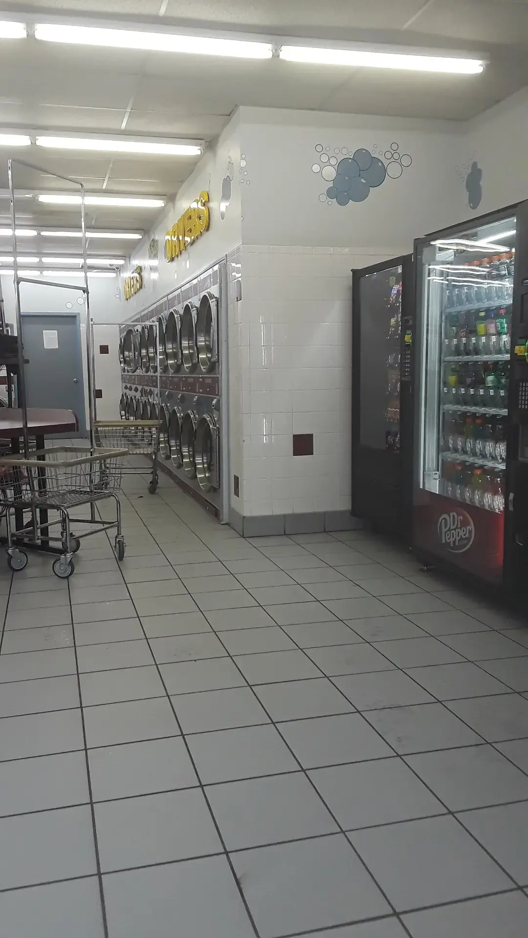 Mr. Sudsy Laundromat - Image 11