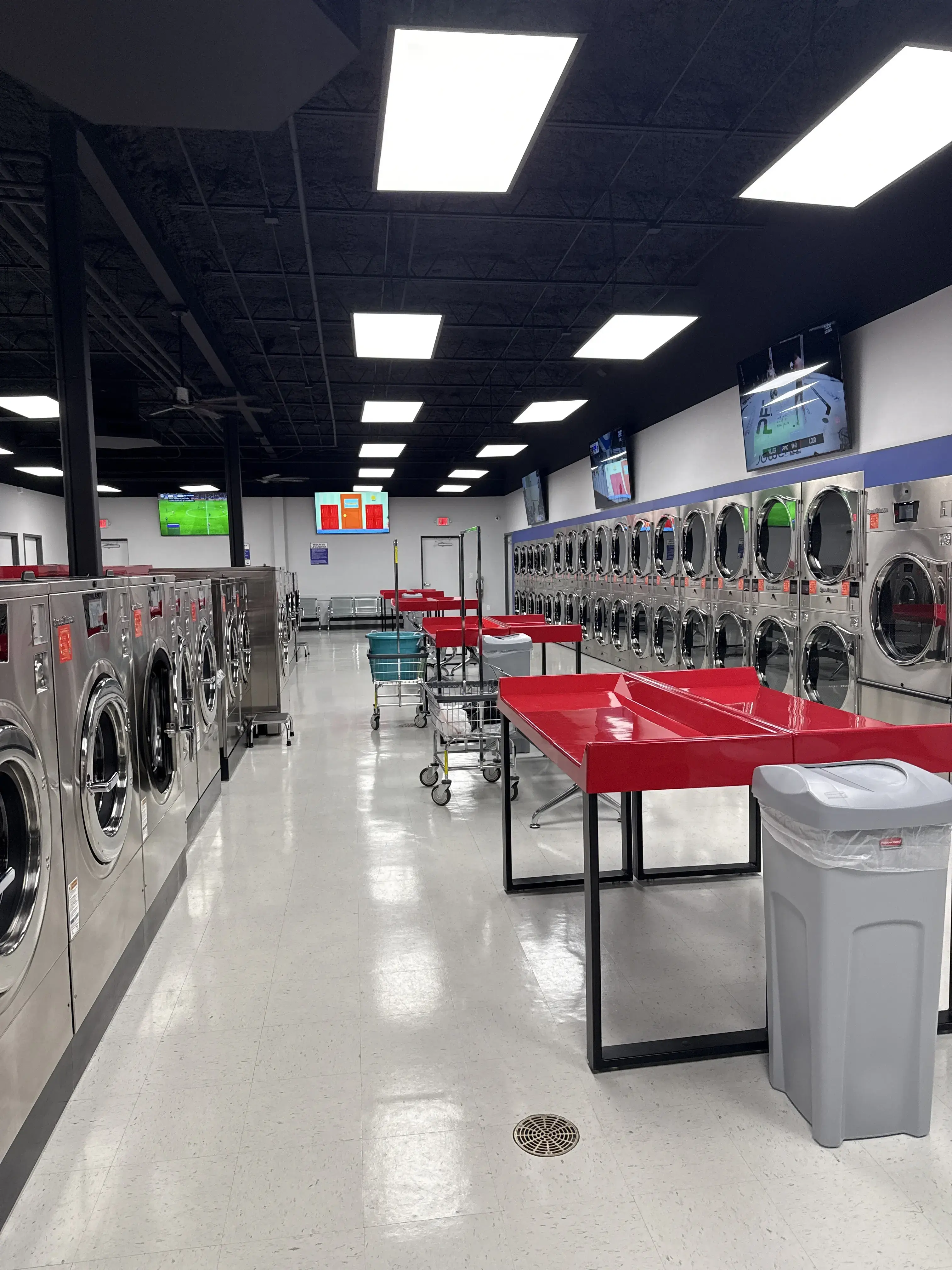 Mr. Sudz Laundromat thumbnail 13