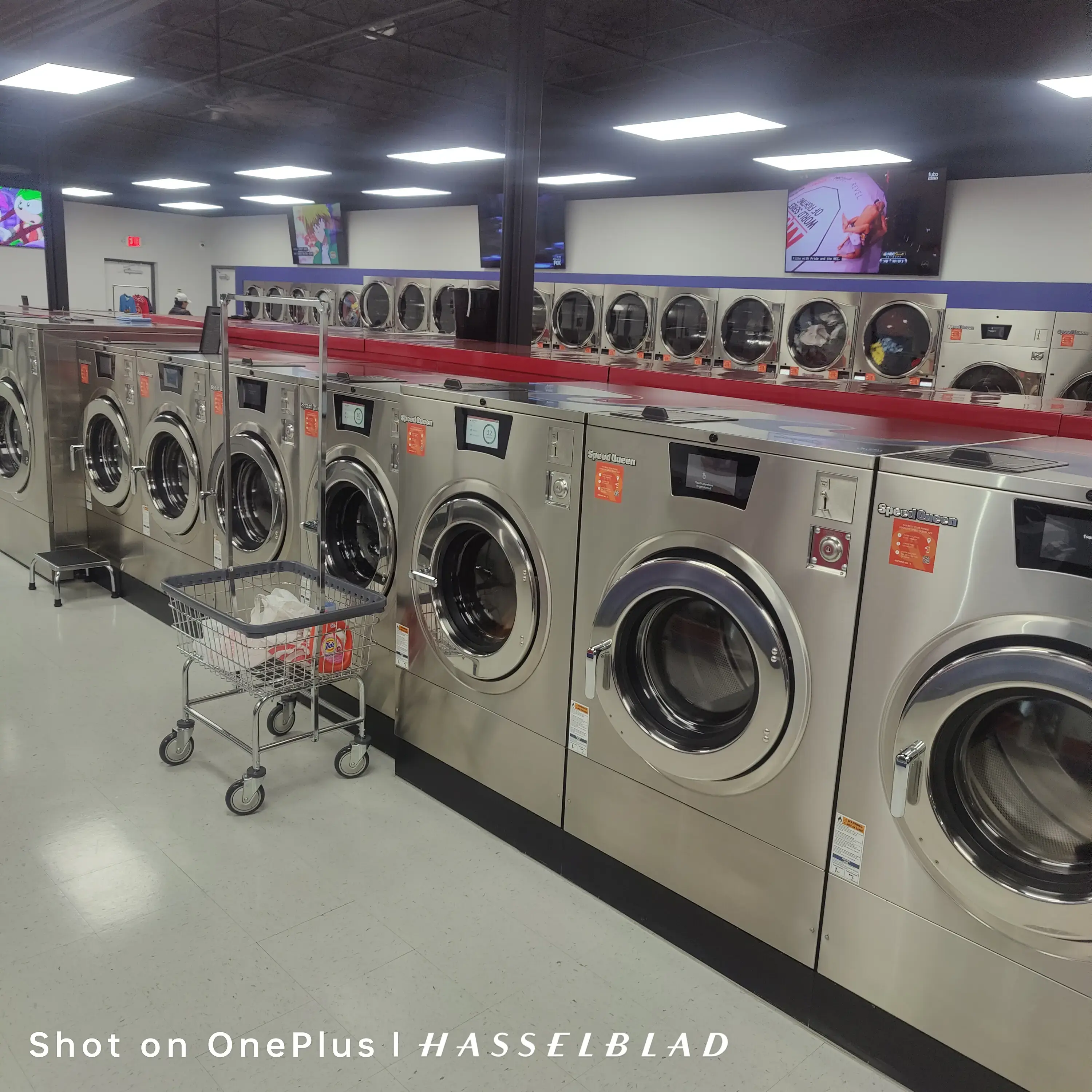 Mr. Sudz Laundromat - Image 14