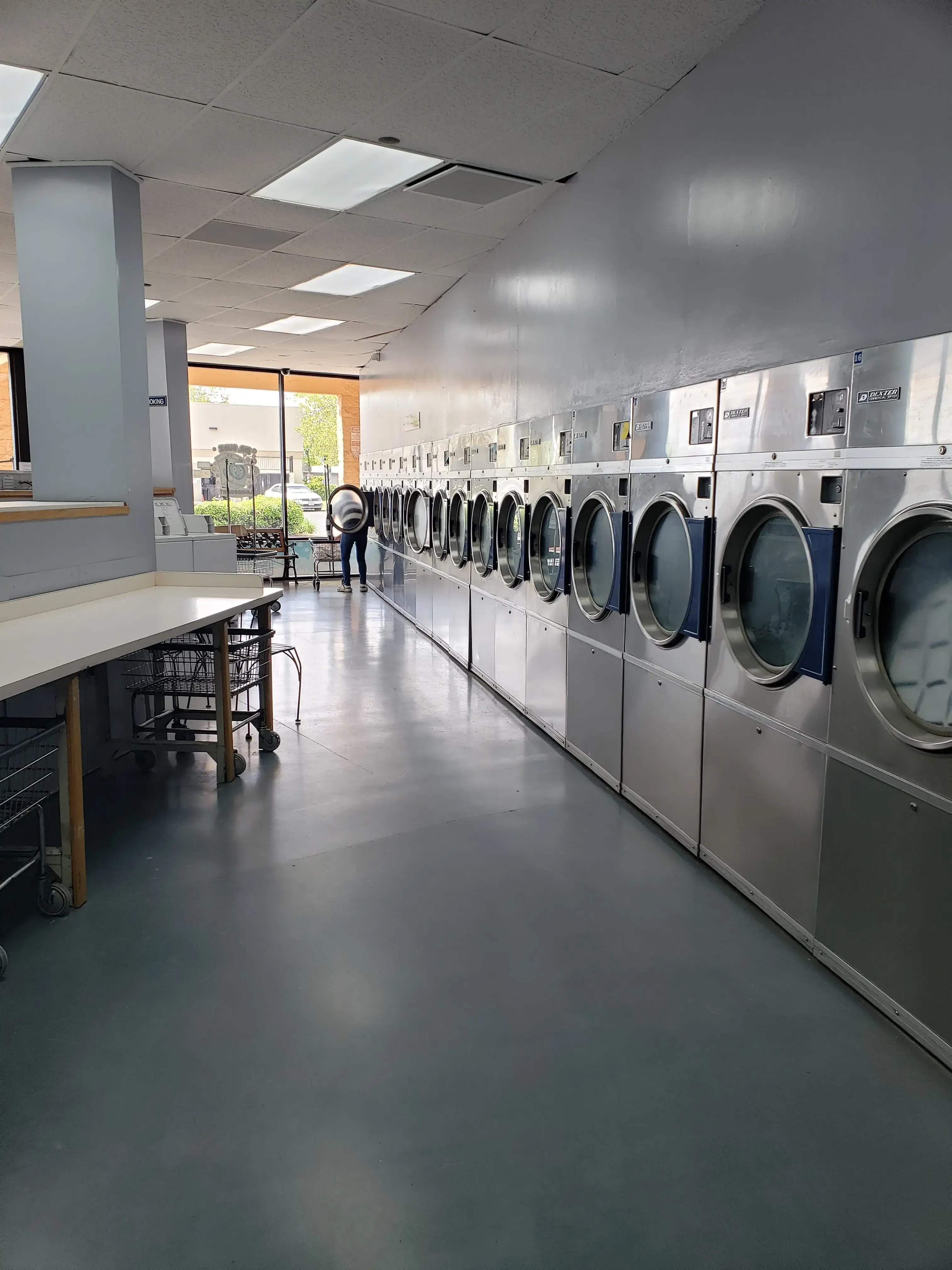 Mr Sudz Laundromat | Redding - Image 4