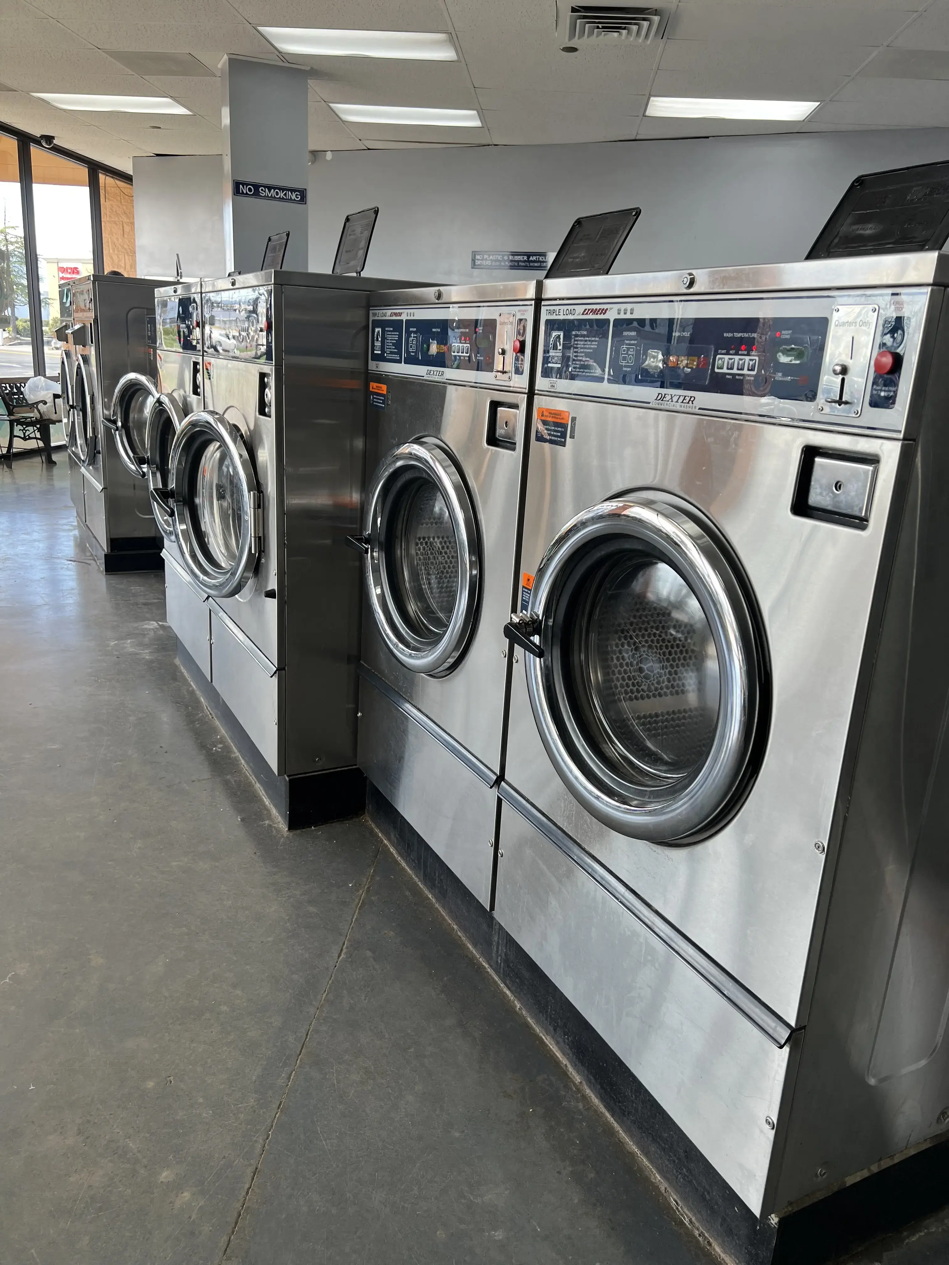 Mr Sudz Laundromat | Redding thumbnail 7