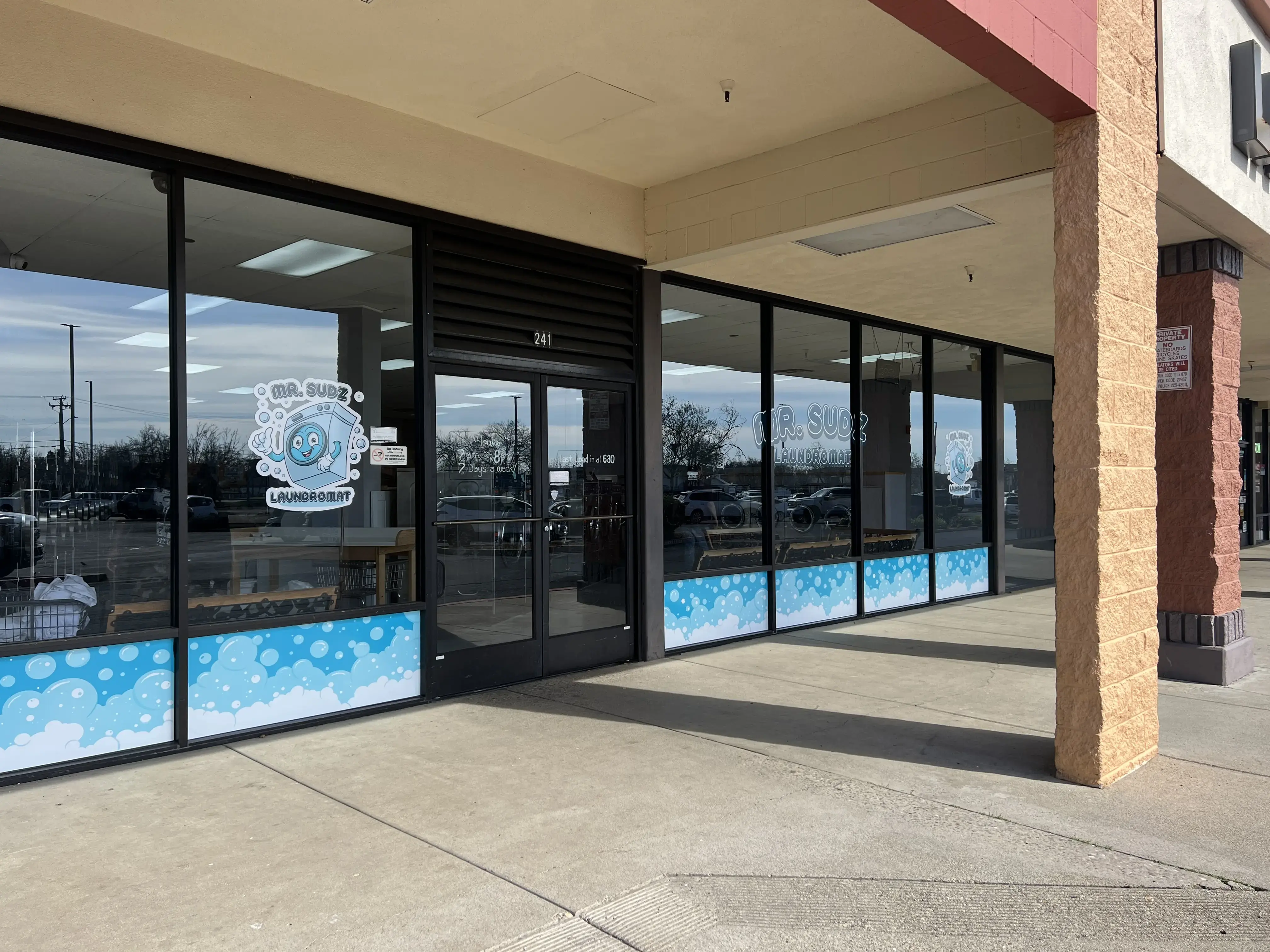 Mr Sudz Laundromat | Redding location