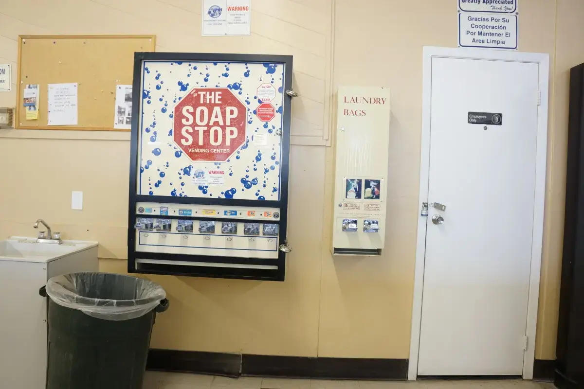 Mr.Bubbles Laundromat North Virginia thumbnail 6