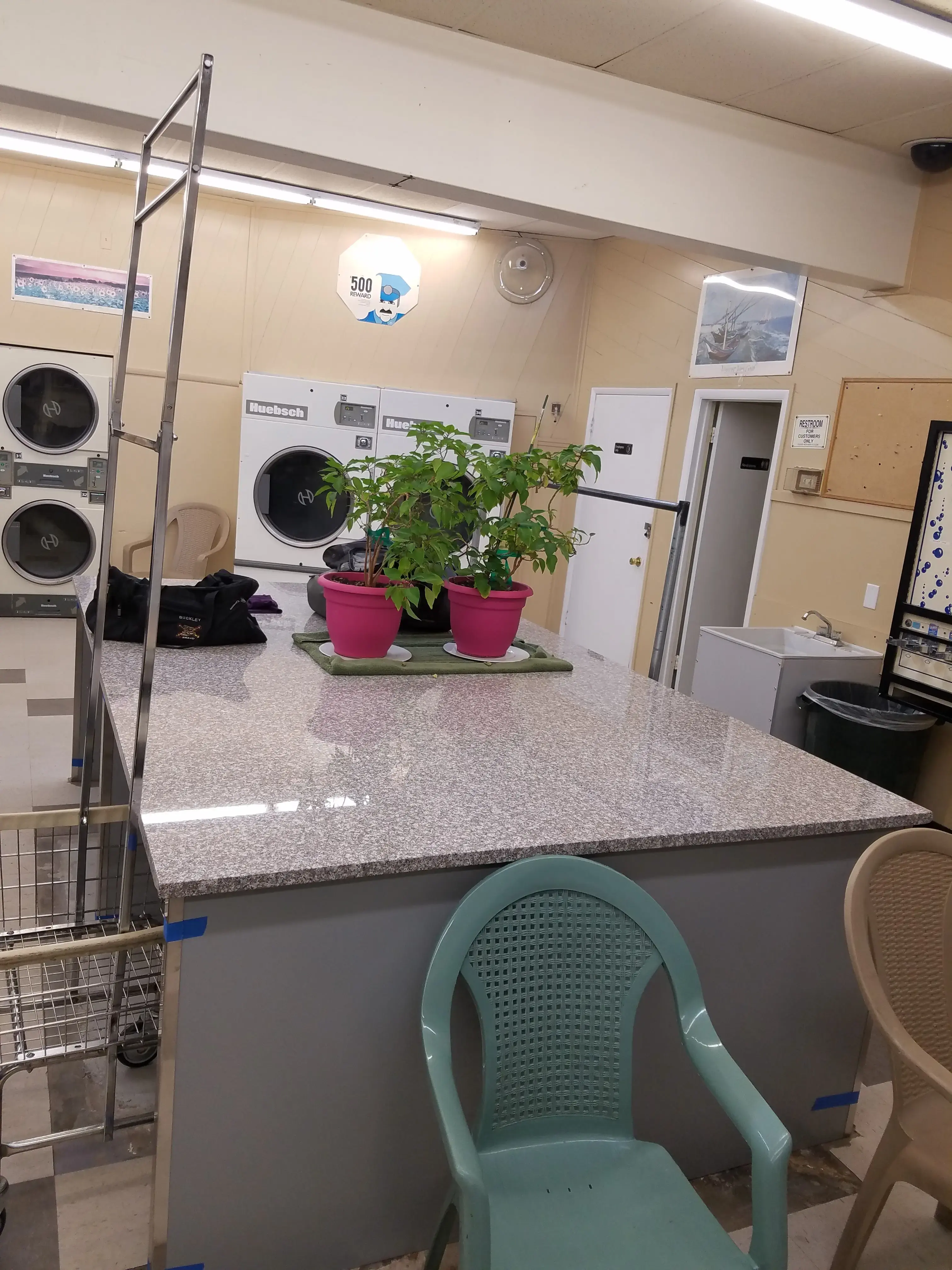 Mr.Bubbles Laundromat North Virginia thumbnail 11
