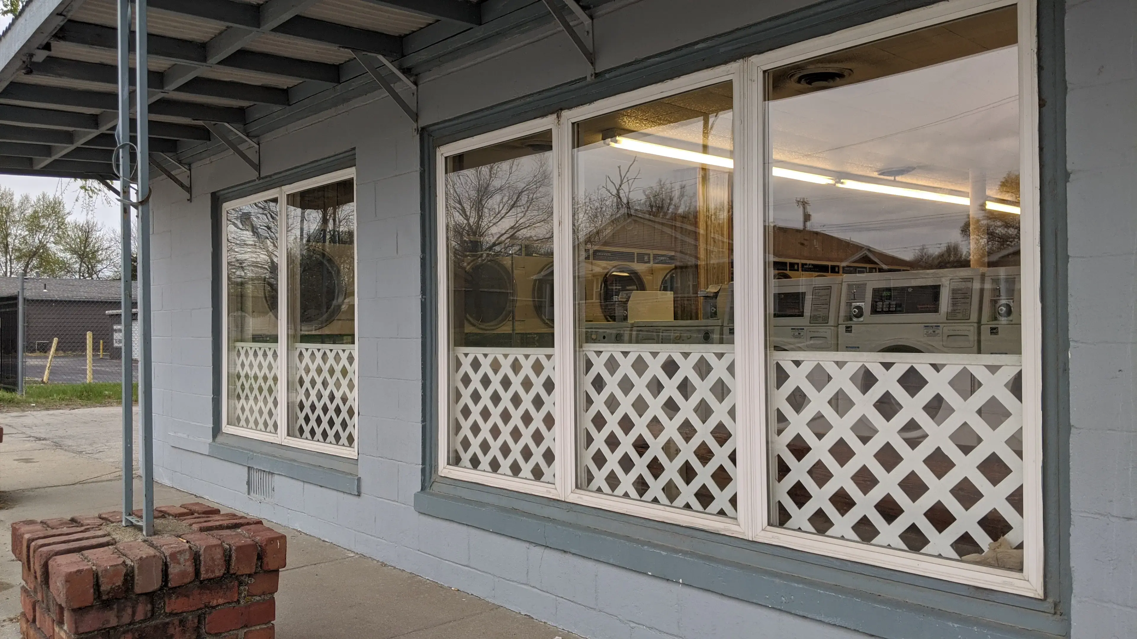 Mrs Kleen Coin Laundry - Image 9