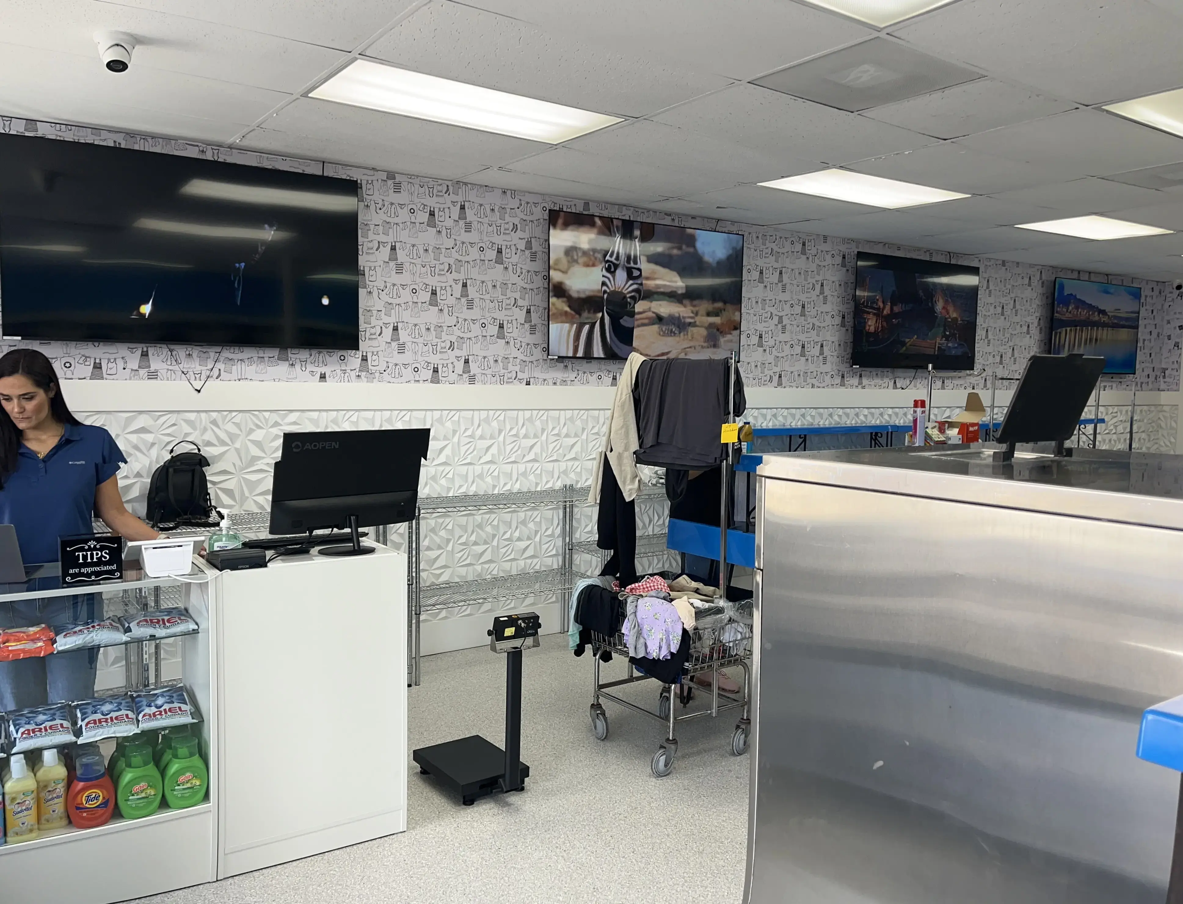 Mrs. Sparkles Coin Laundry LLC thumbnail 5