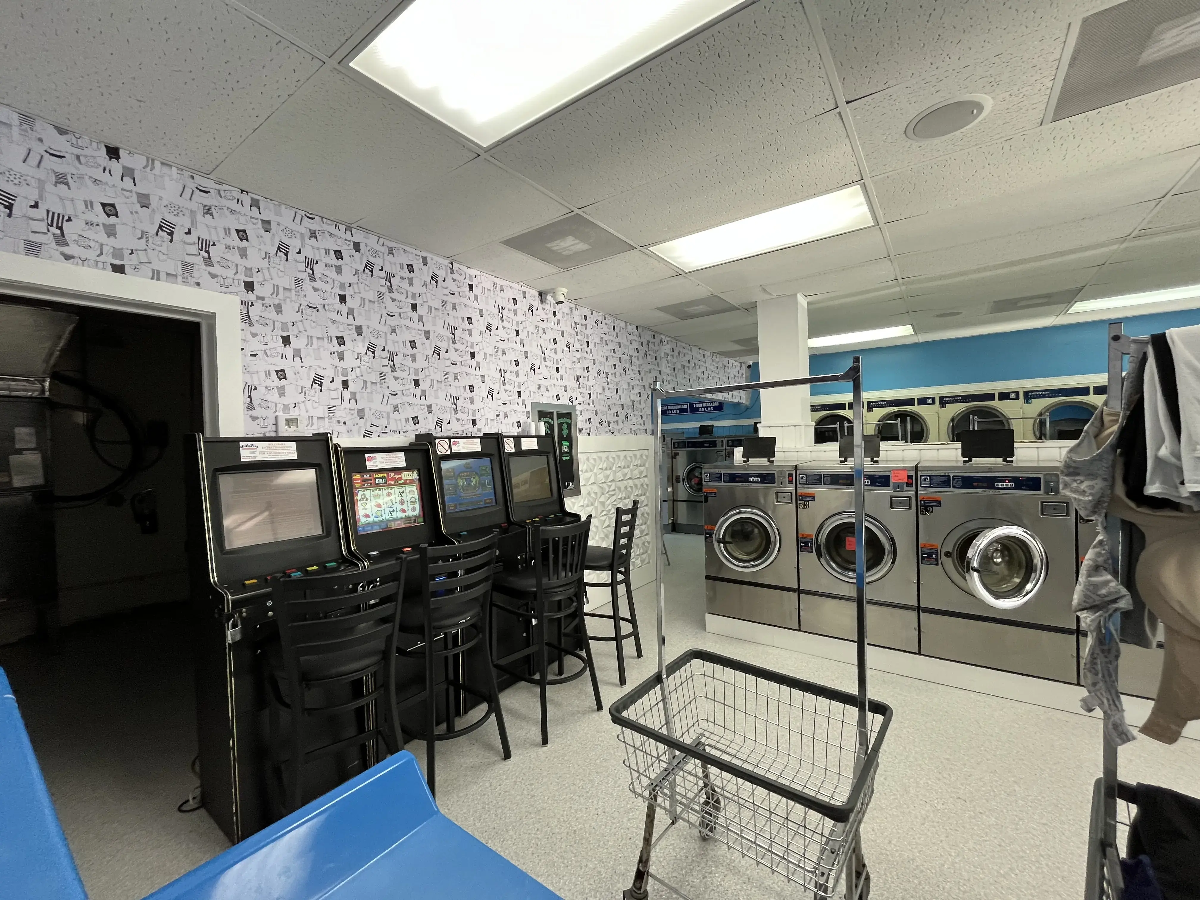 Mrs. Sparkles Coin Laundry LLC - Image 4