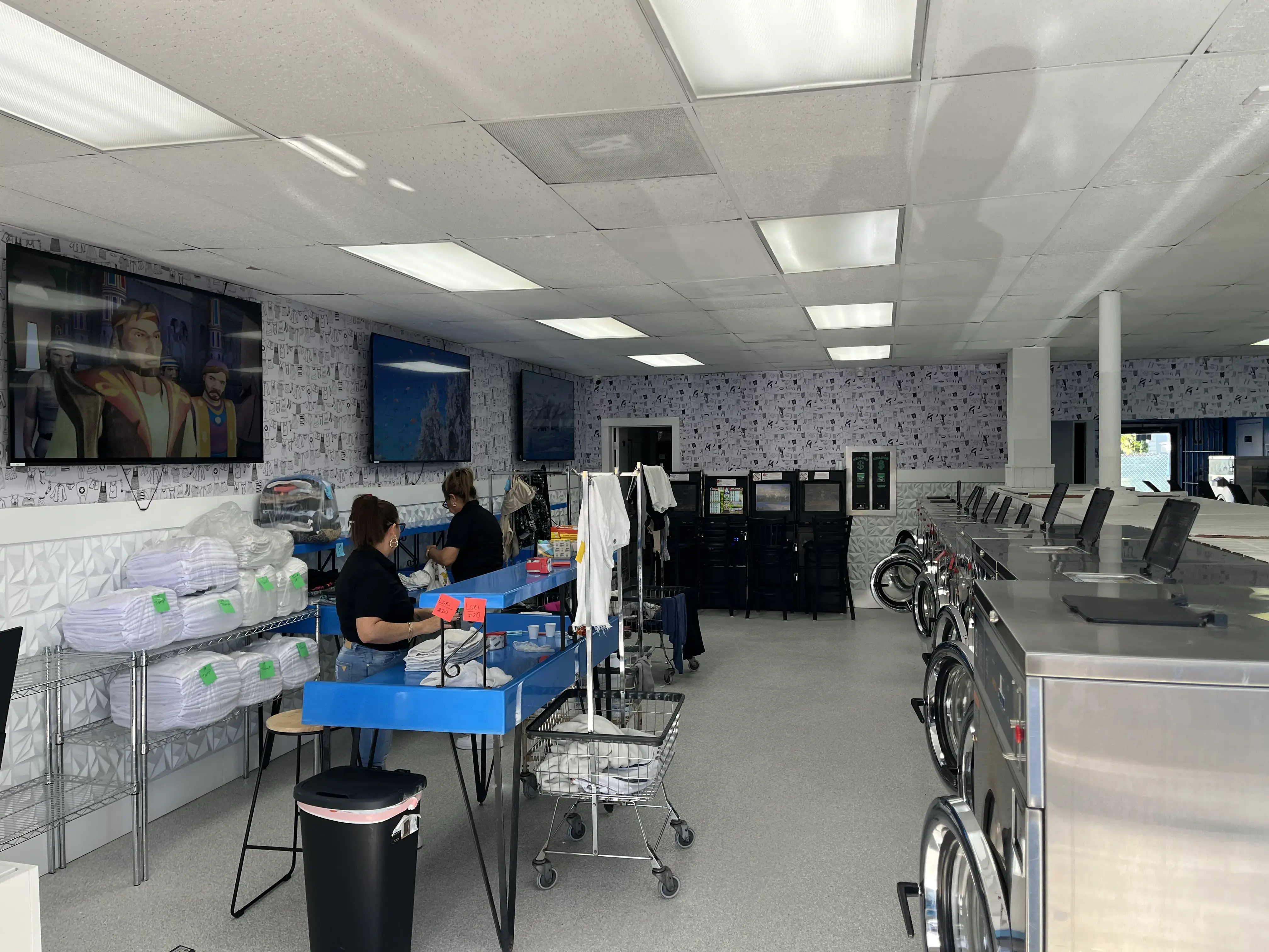 Mrs. Sparkles Coin Laundry LLC thumbnail 6