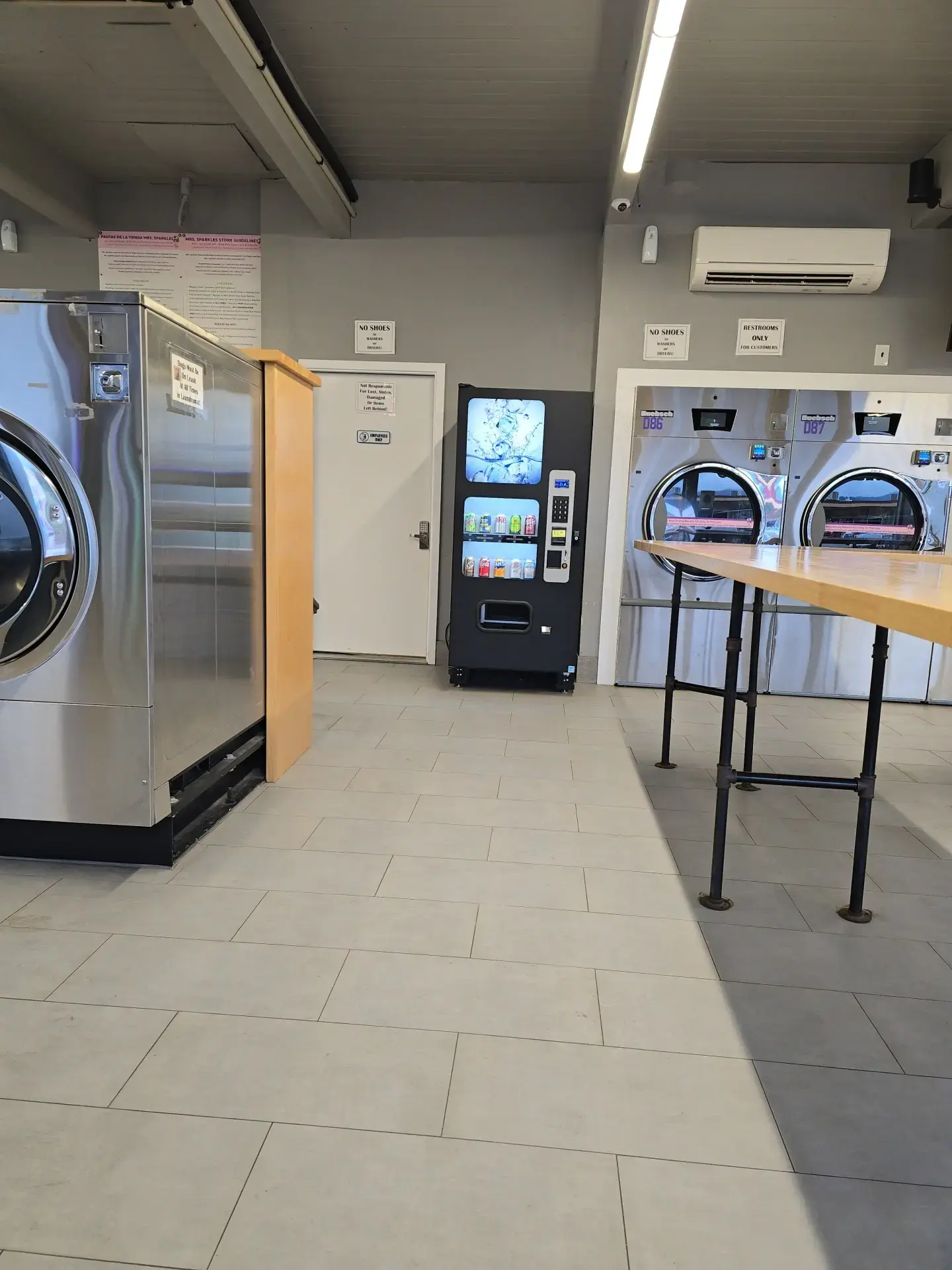 Mrs. Sparkles Laundry thumbnail 11