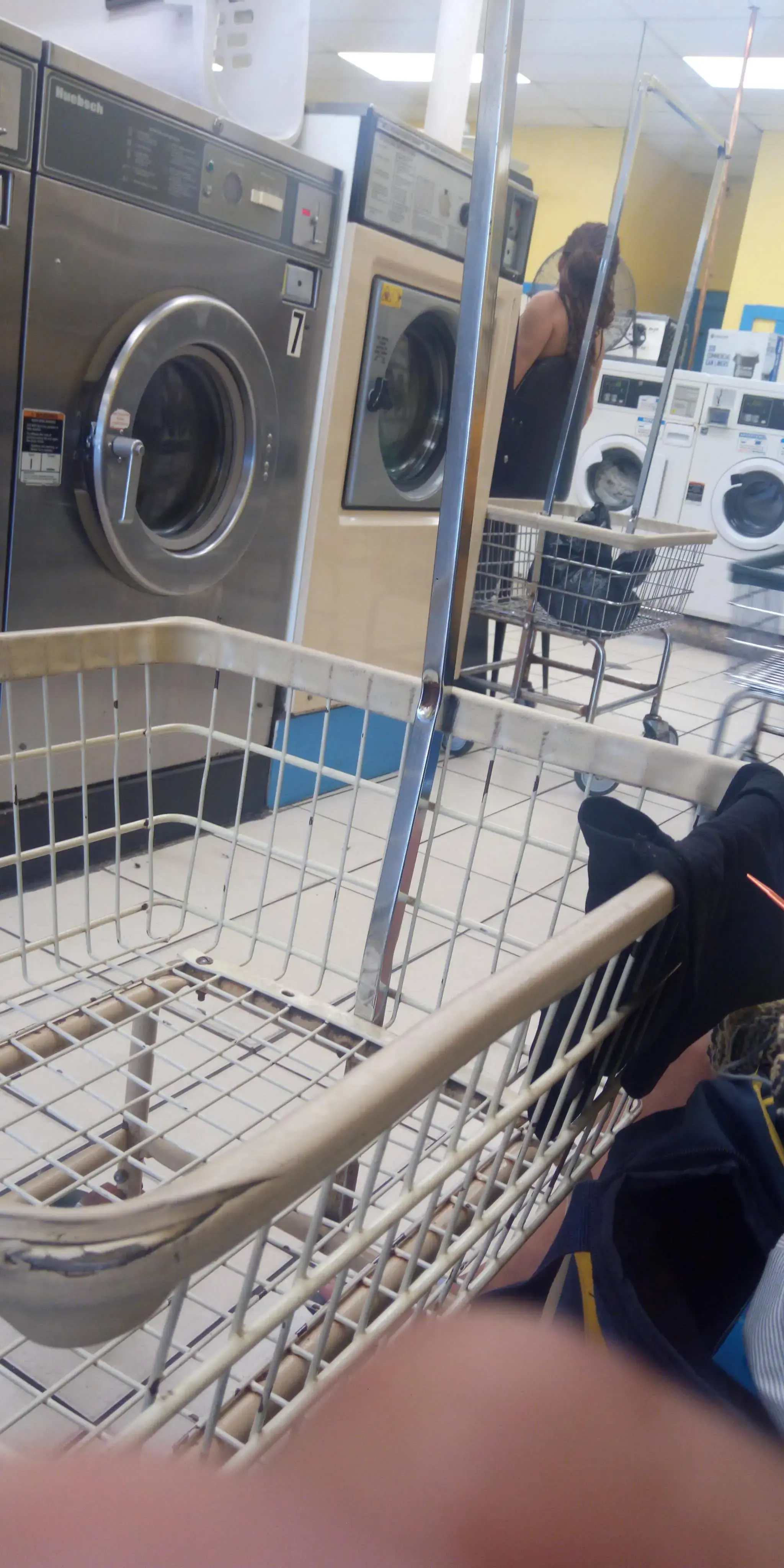 M&S Coin Laundry - Image 8
