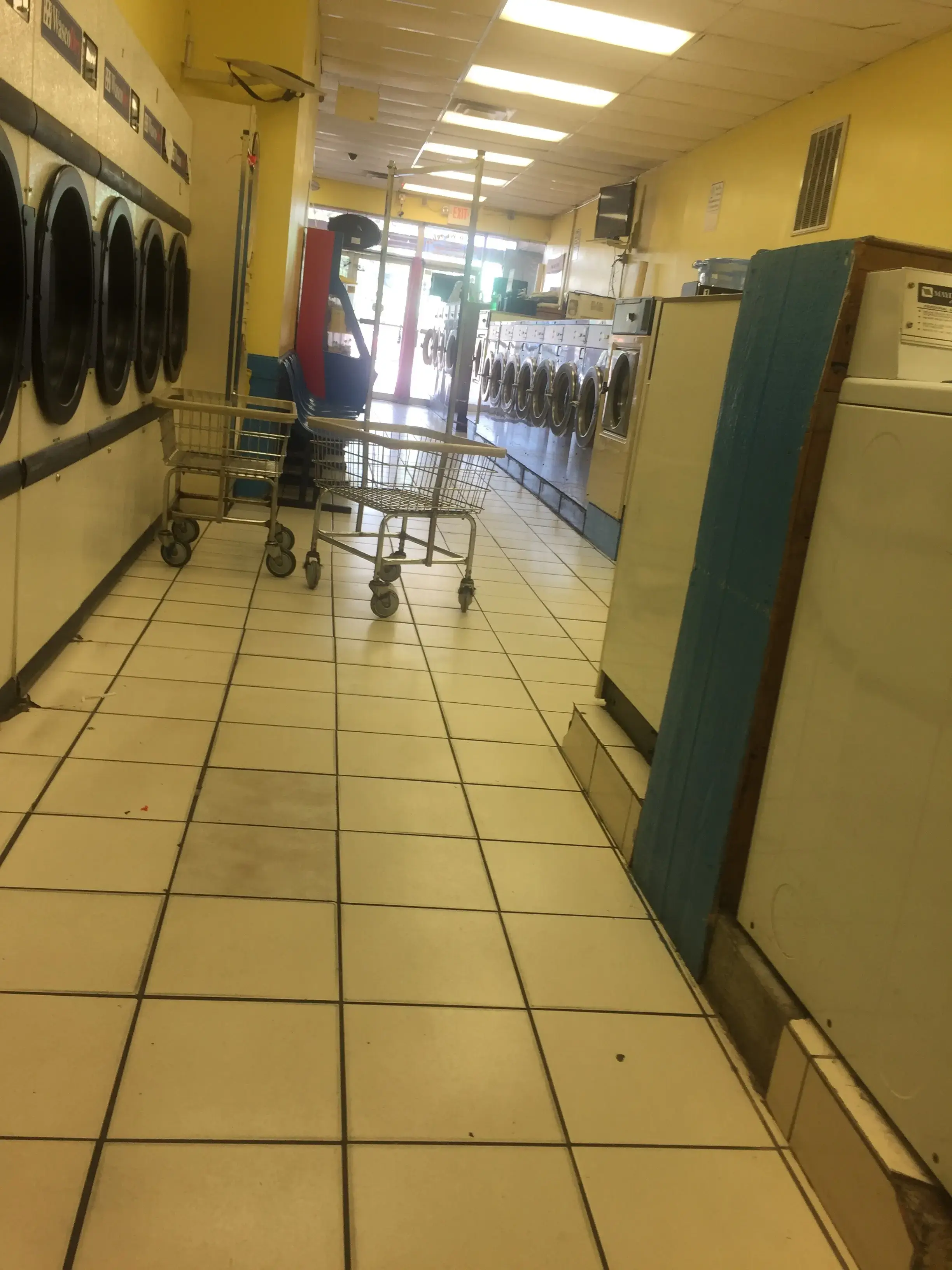 M&S Coin Laundry thumbnail 9