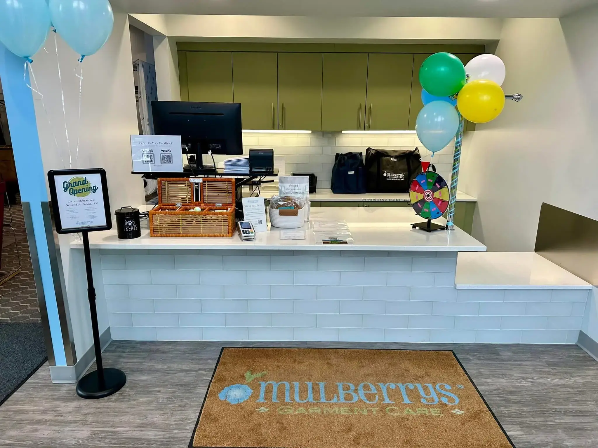 Mulberrys Dry Cleaners and Laundry thumbnail 3