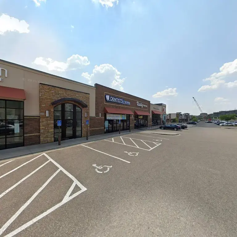 Mulberrys Dry Cleaners and Laundry thumbnail 18