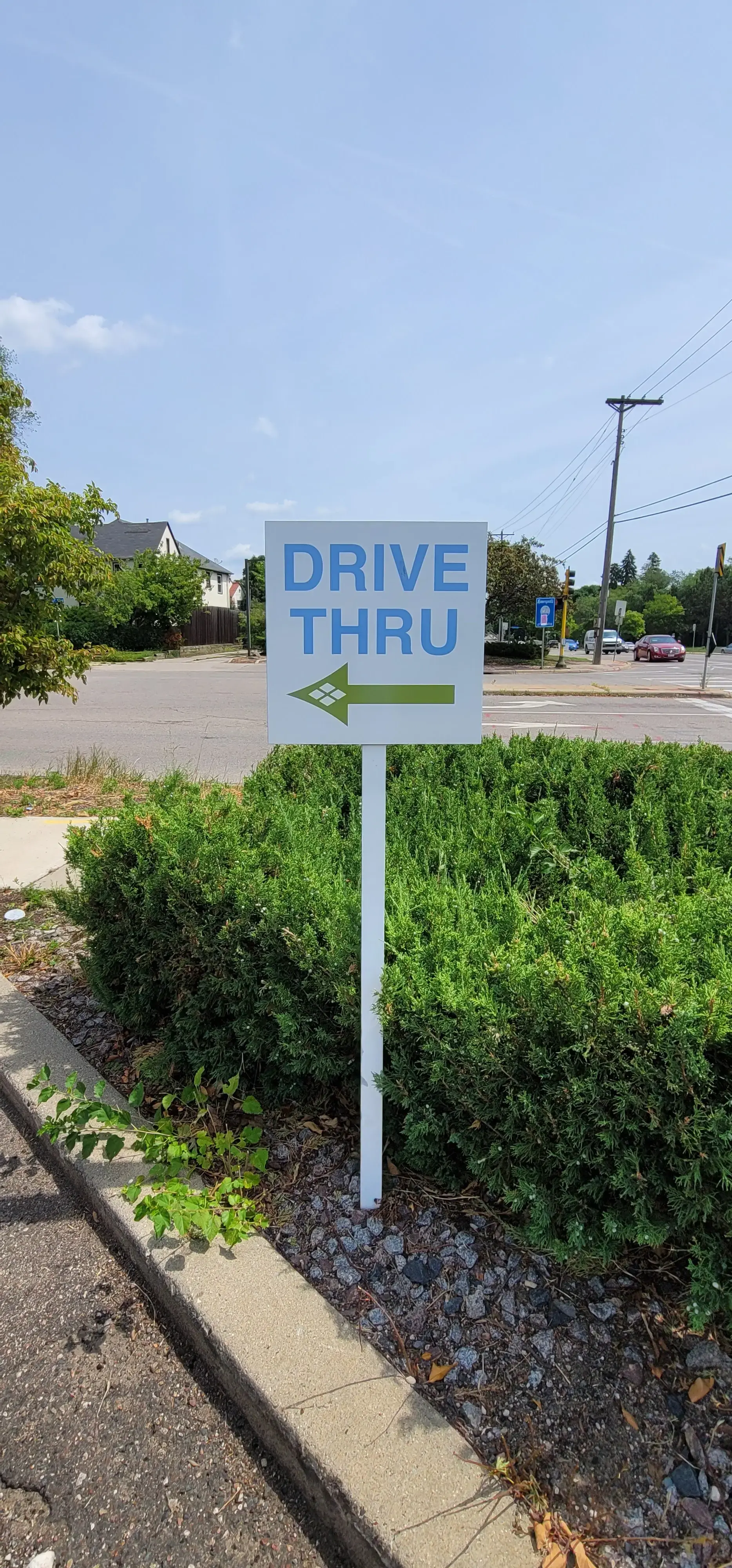 Mulberrys Dry Cleaners and Laundry - Image 20