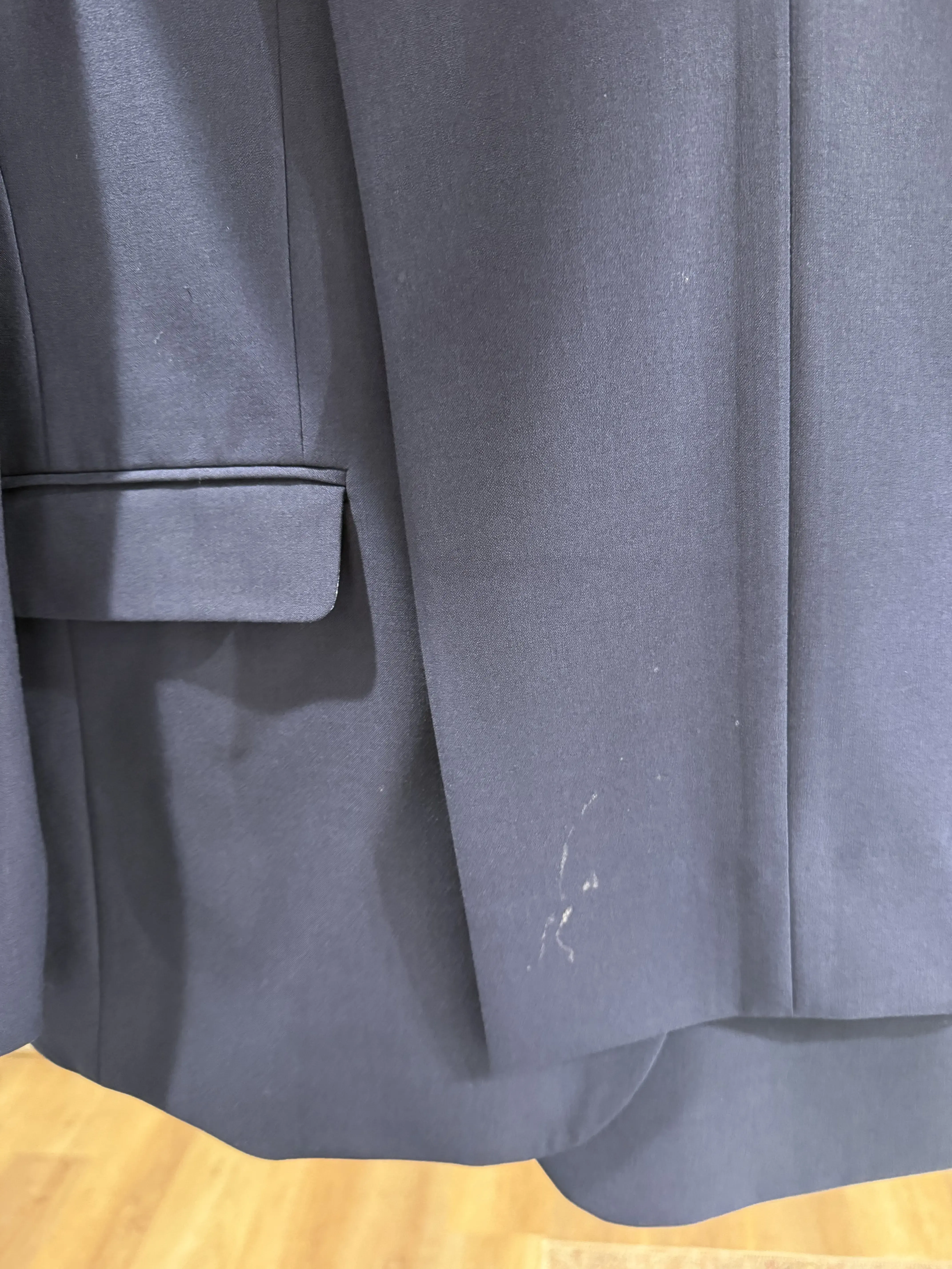 Mulberrys Dry Cleaners and Laundry - Image 10
