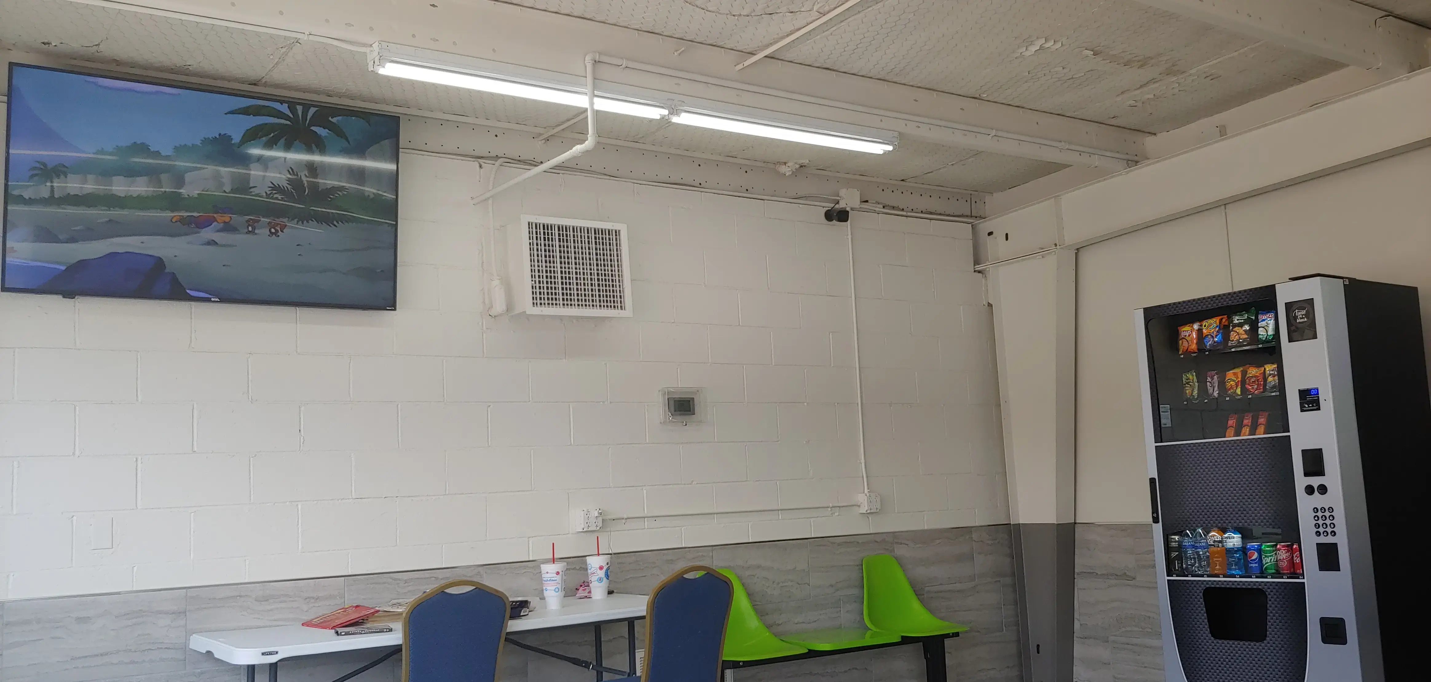 Muleteam Laundromat - Image 6