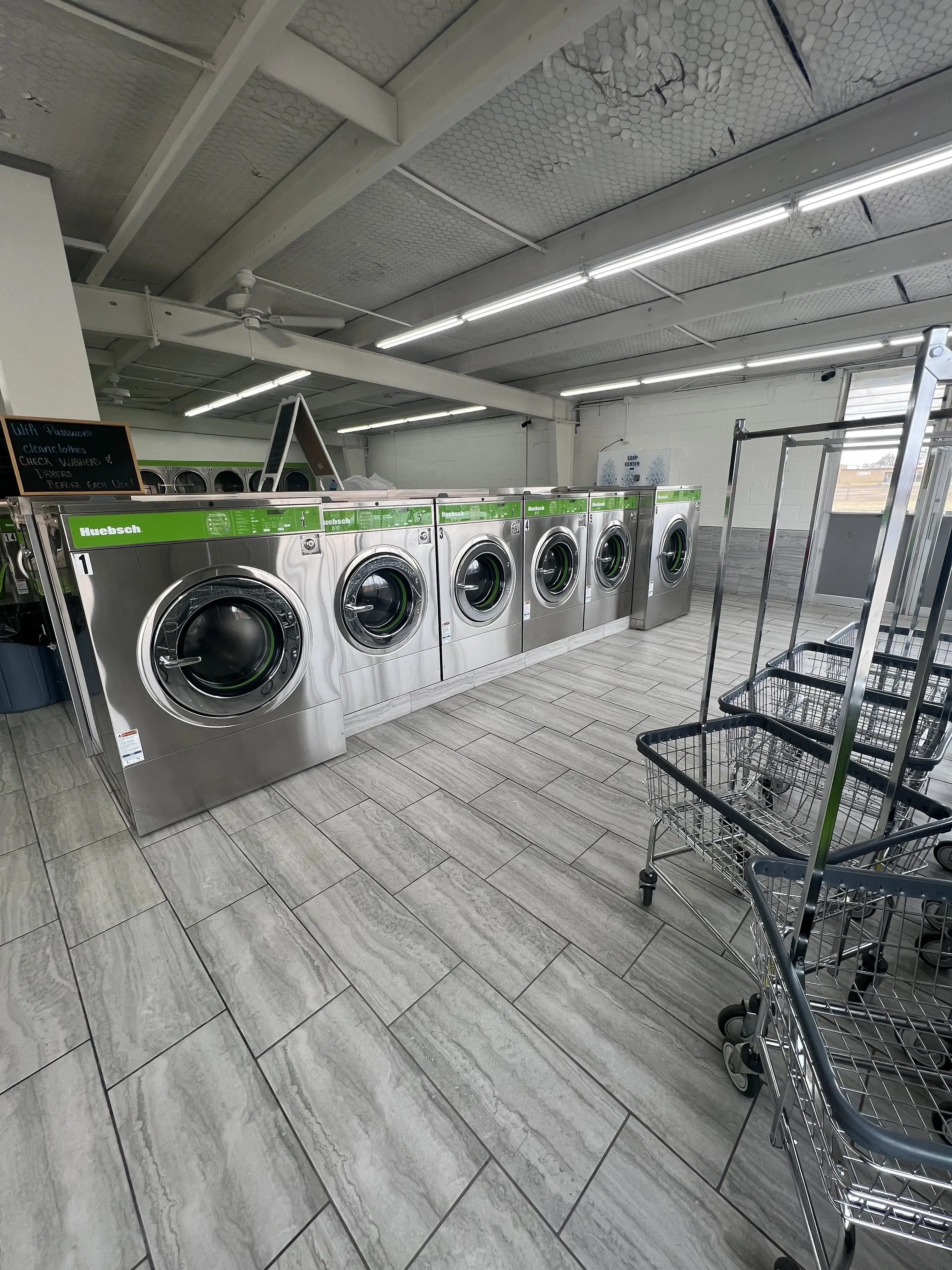 Muleteam Laundromat - Image 13
