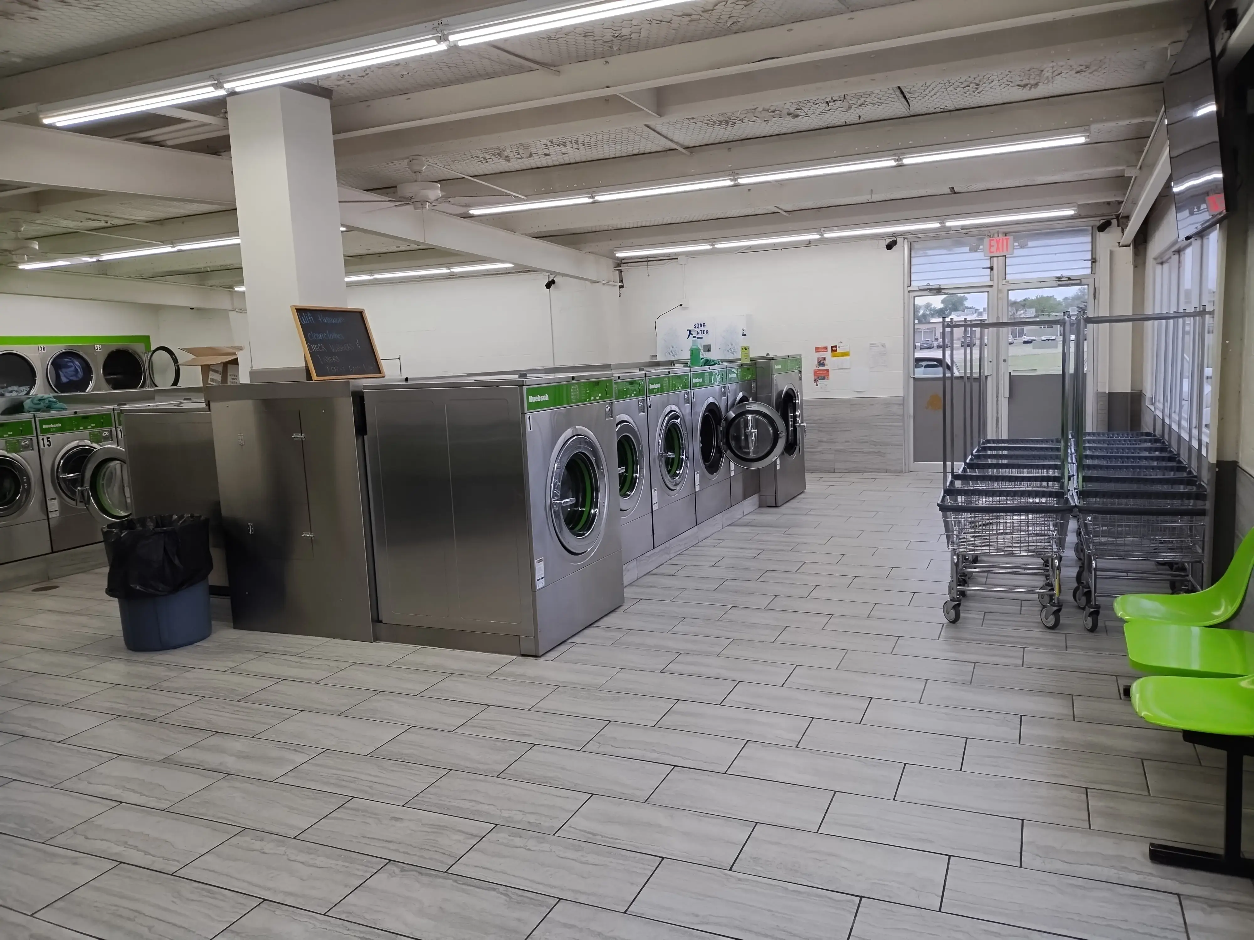 Muleteam Laundromat thumbnail 14