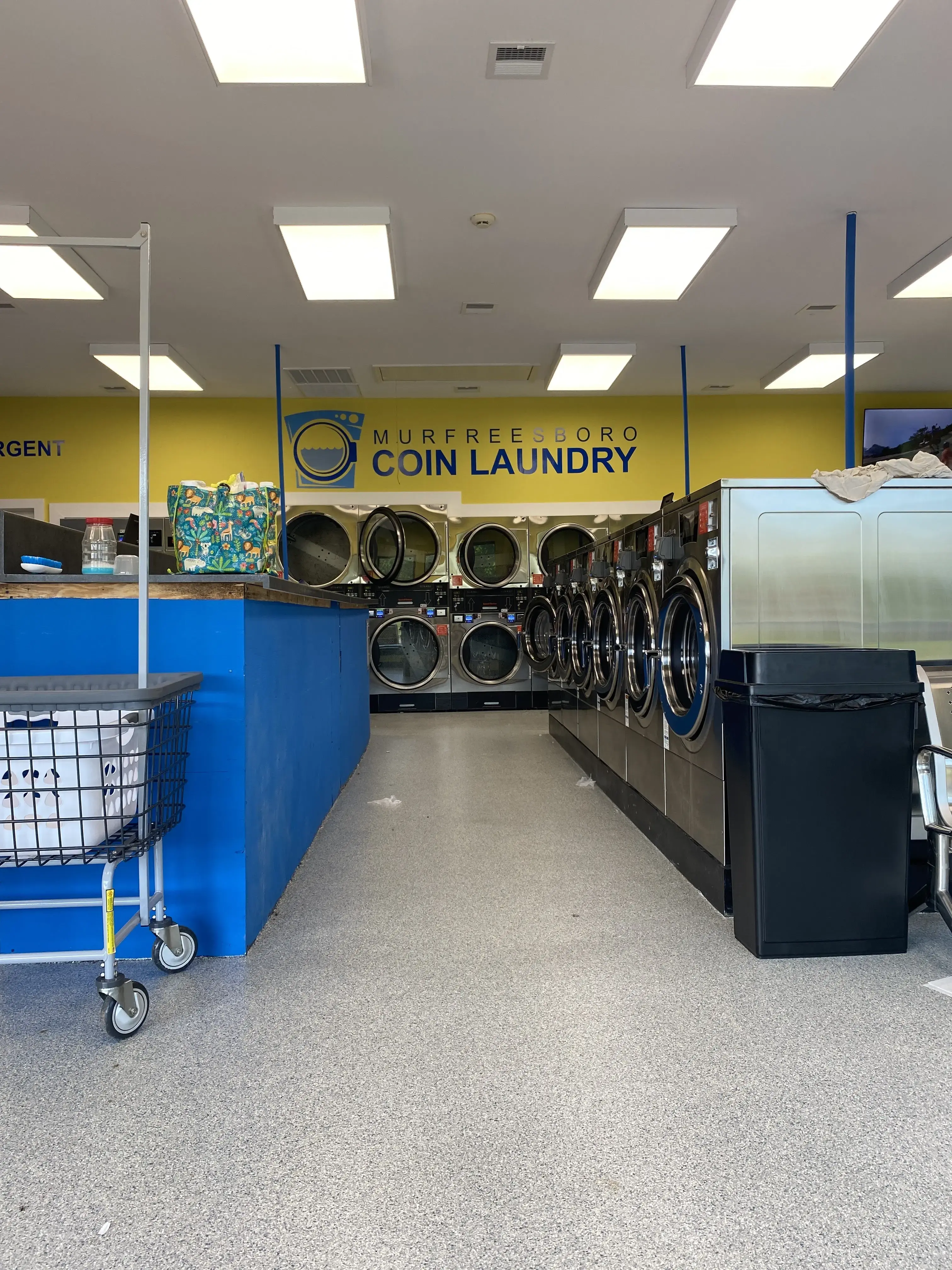 Murfreesboro Coin Laundry - Image 12