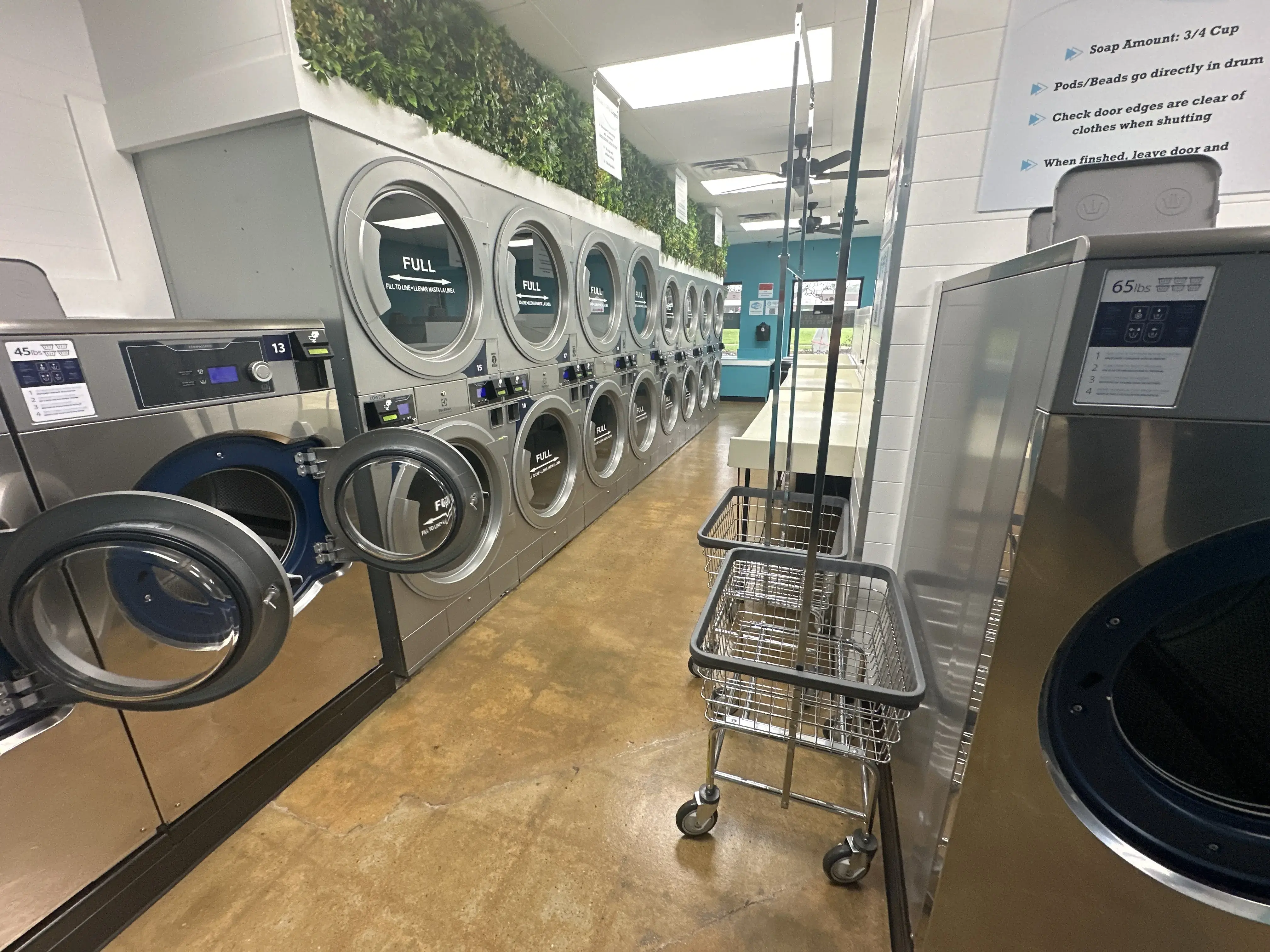 My Friend's Laundromat thumbnail 5