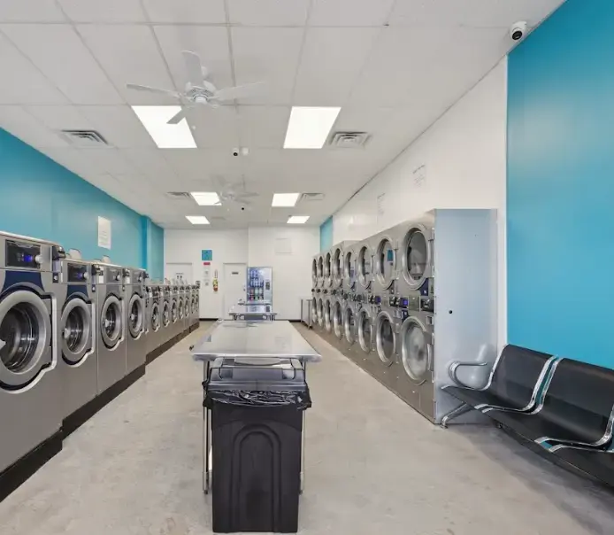 My Friend's Laundromat - Image 12