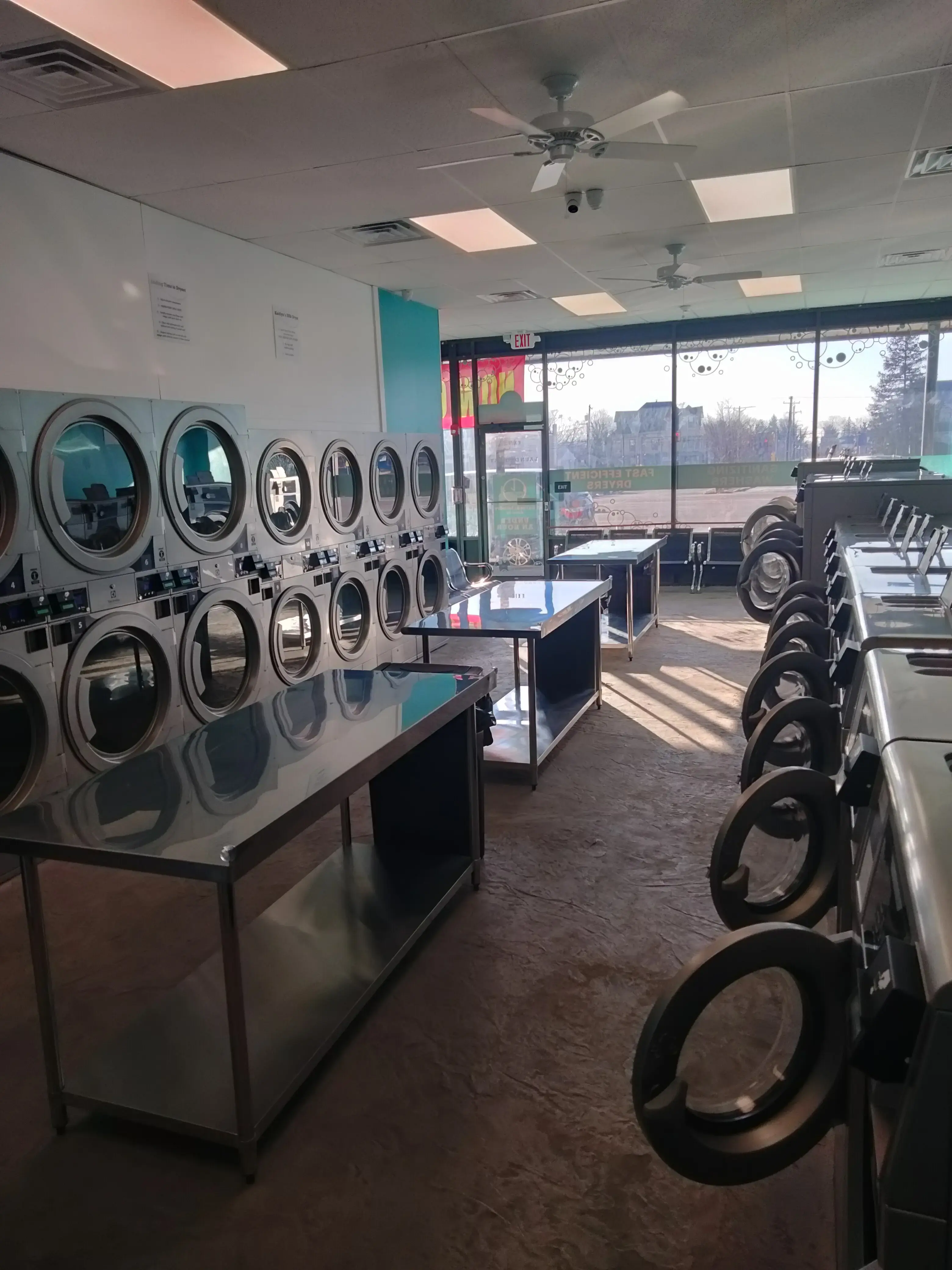 My Friend's Laundromat - Image 10