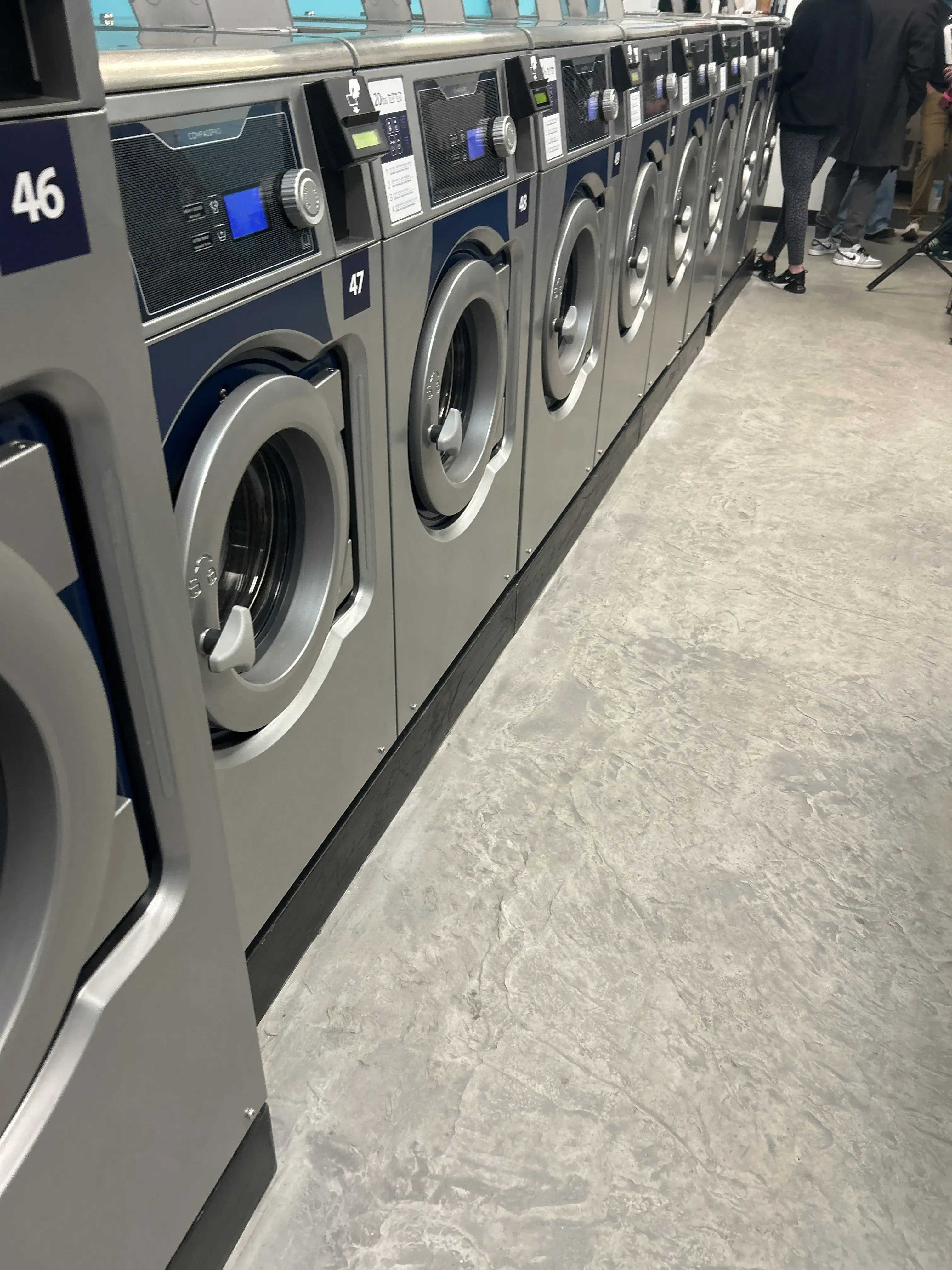 My Friend's Laundromat - Image 16