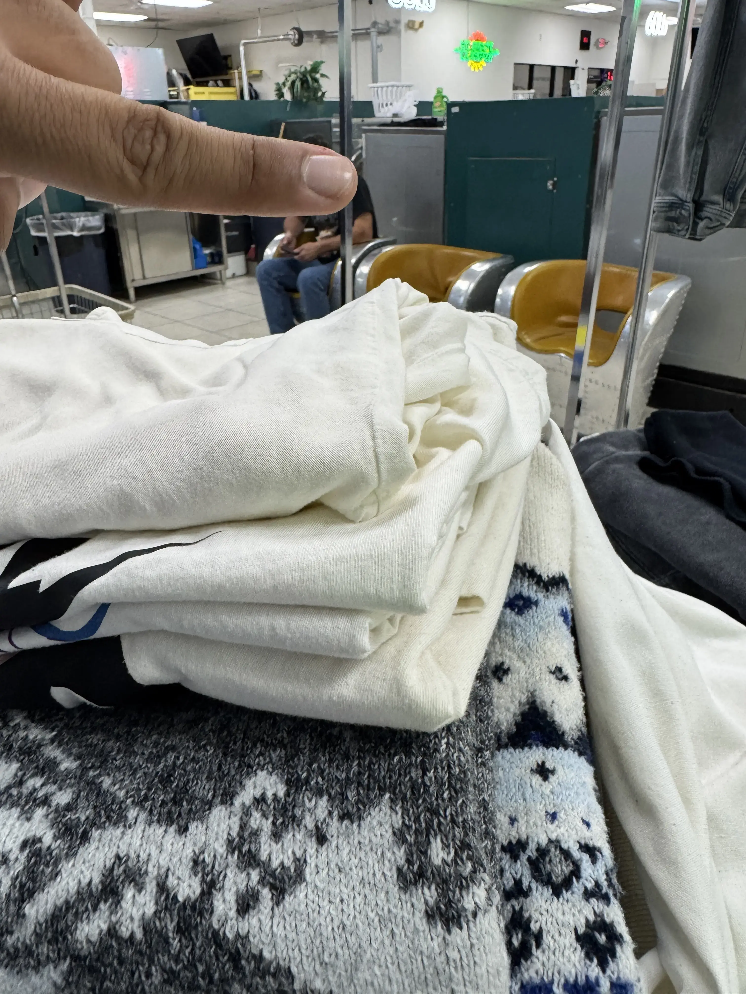 My Sunny Laundry - Image 15