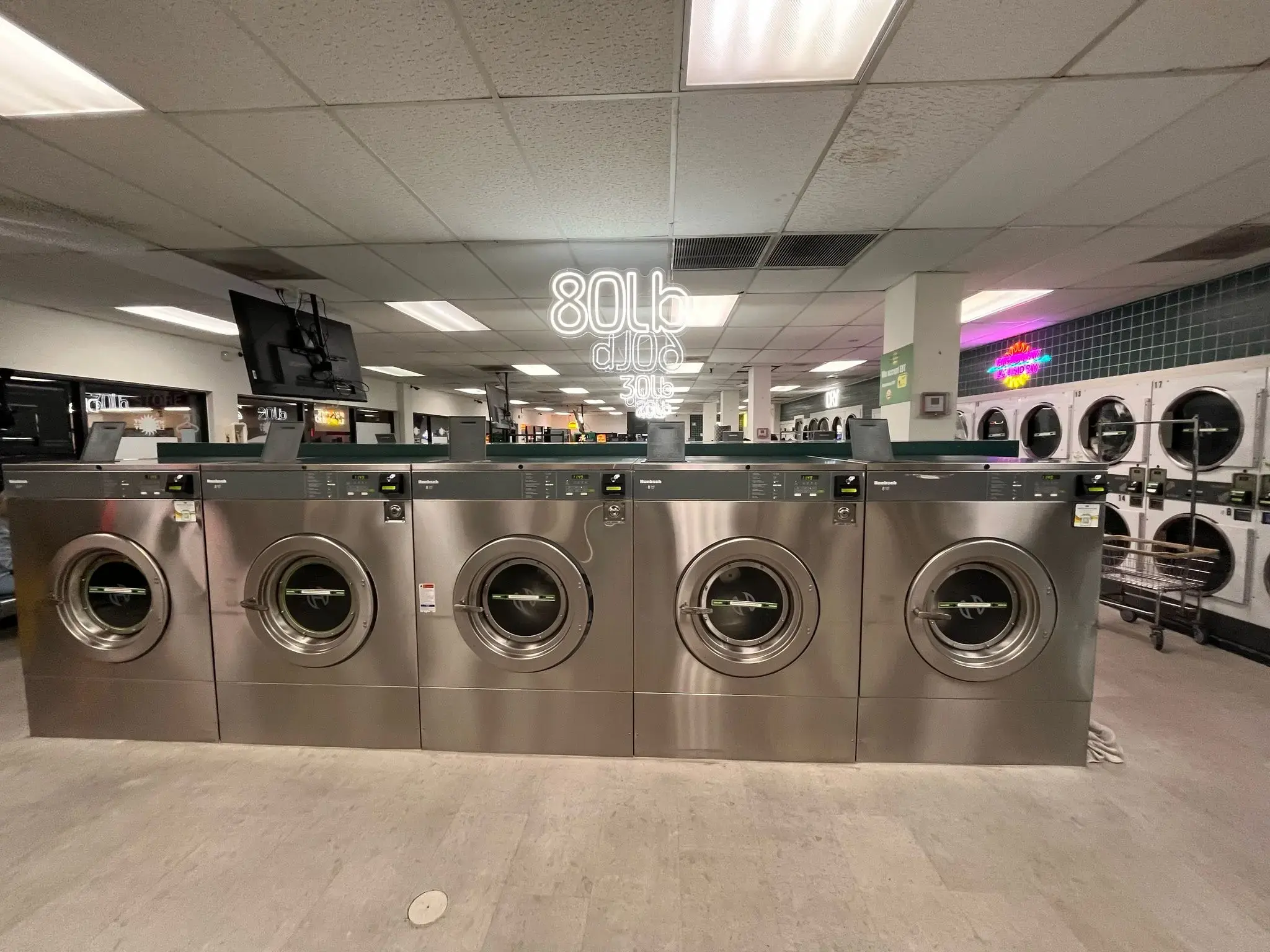 My Sunny Laundry - Image 3