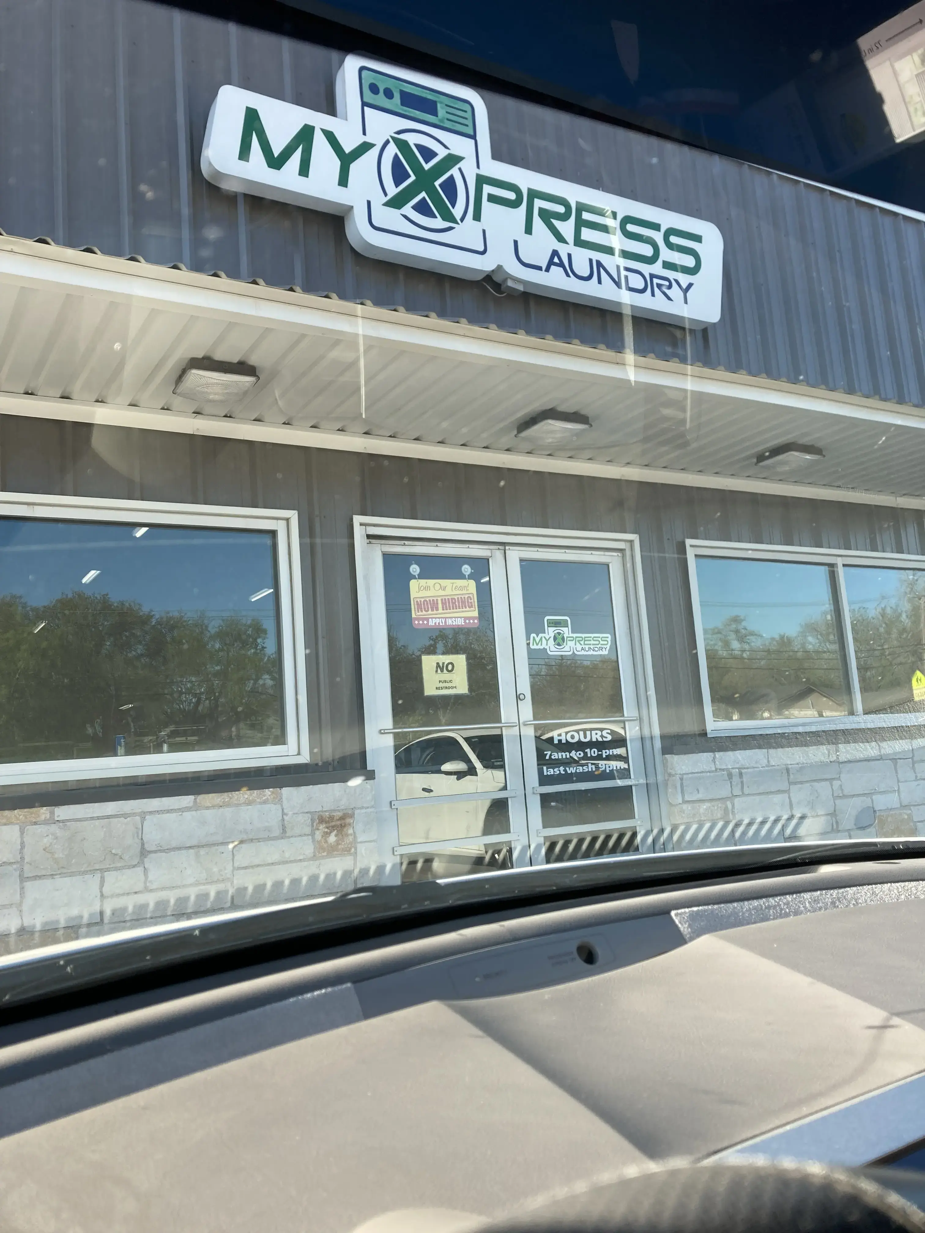 My Xpress Laundry - Image 10