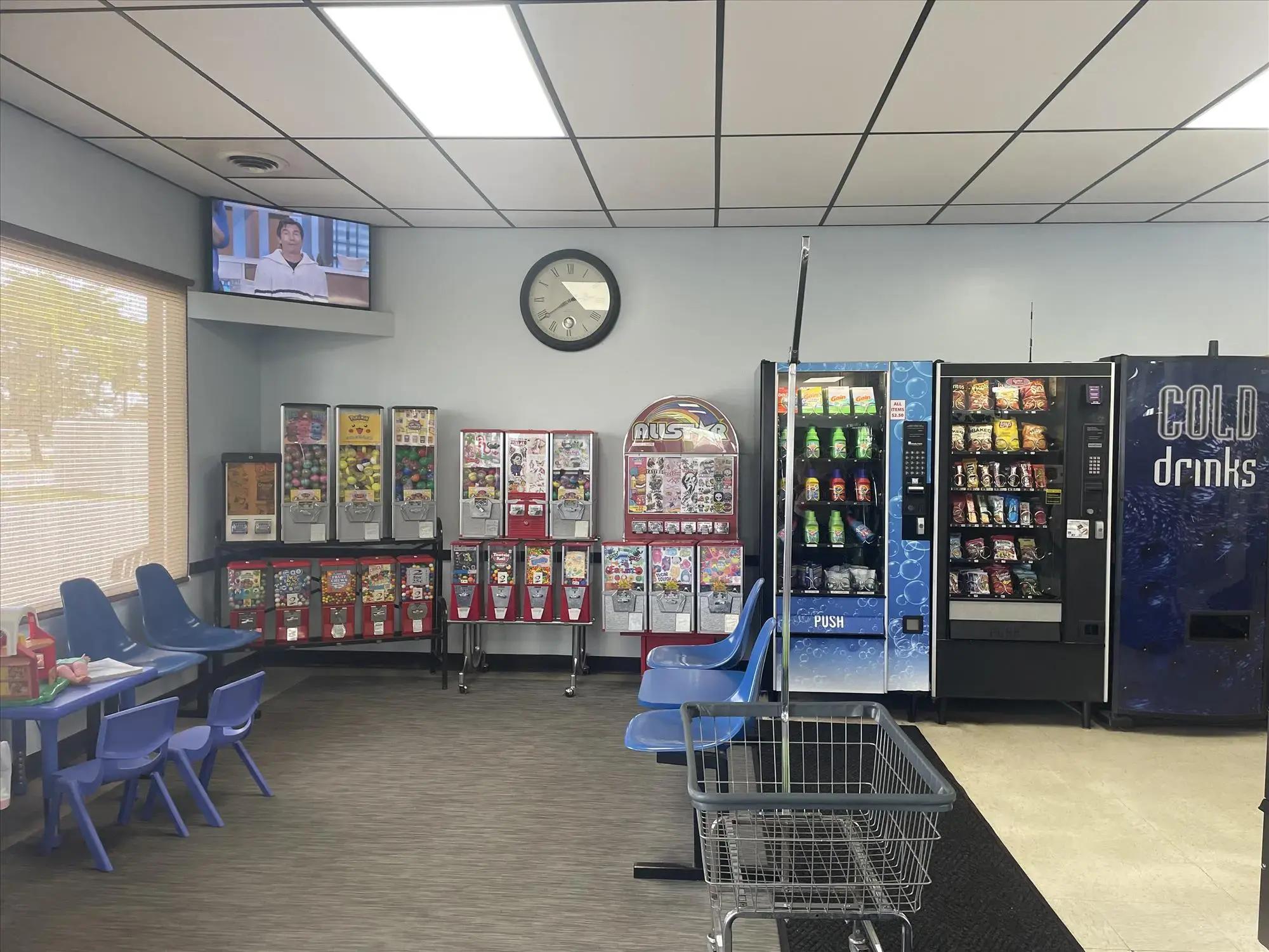 Nappanee Laundry Center & Dry Cleaning thumbnail 6