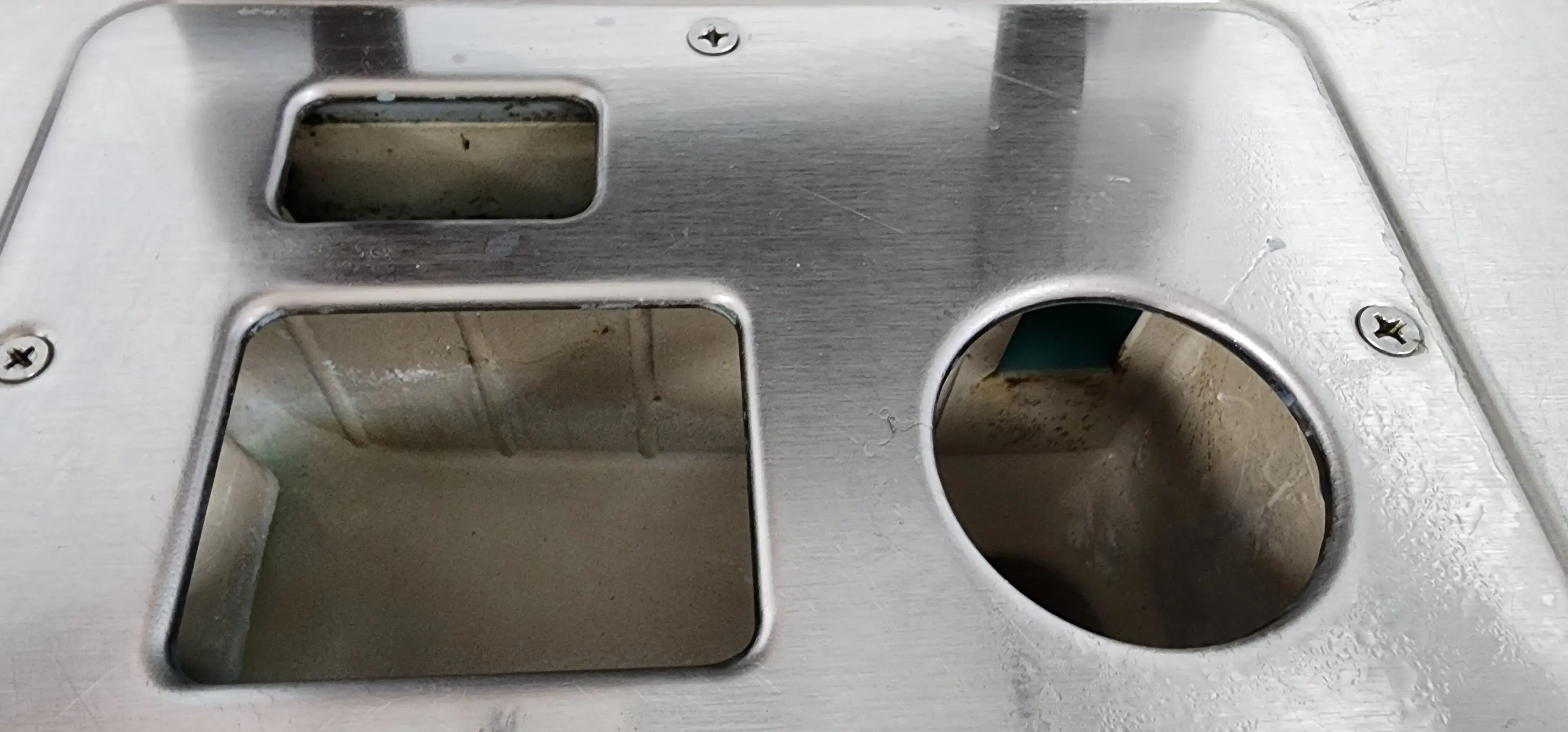 Nappanee Laundry Center & Dry Cleaning - Image 9