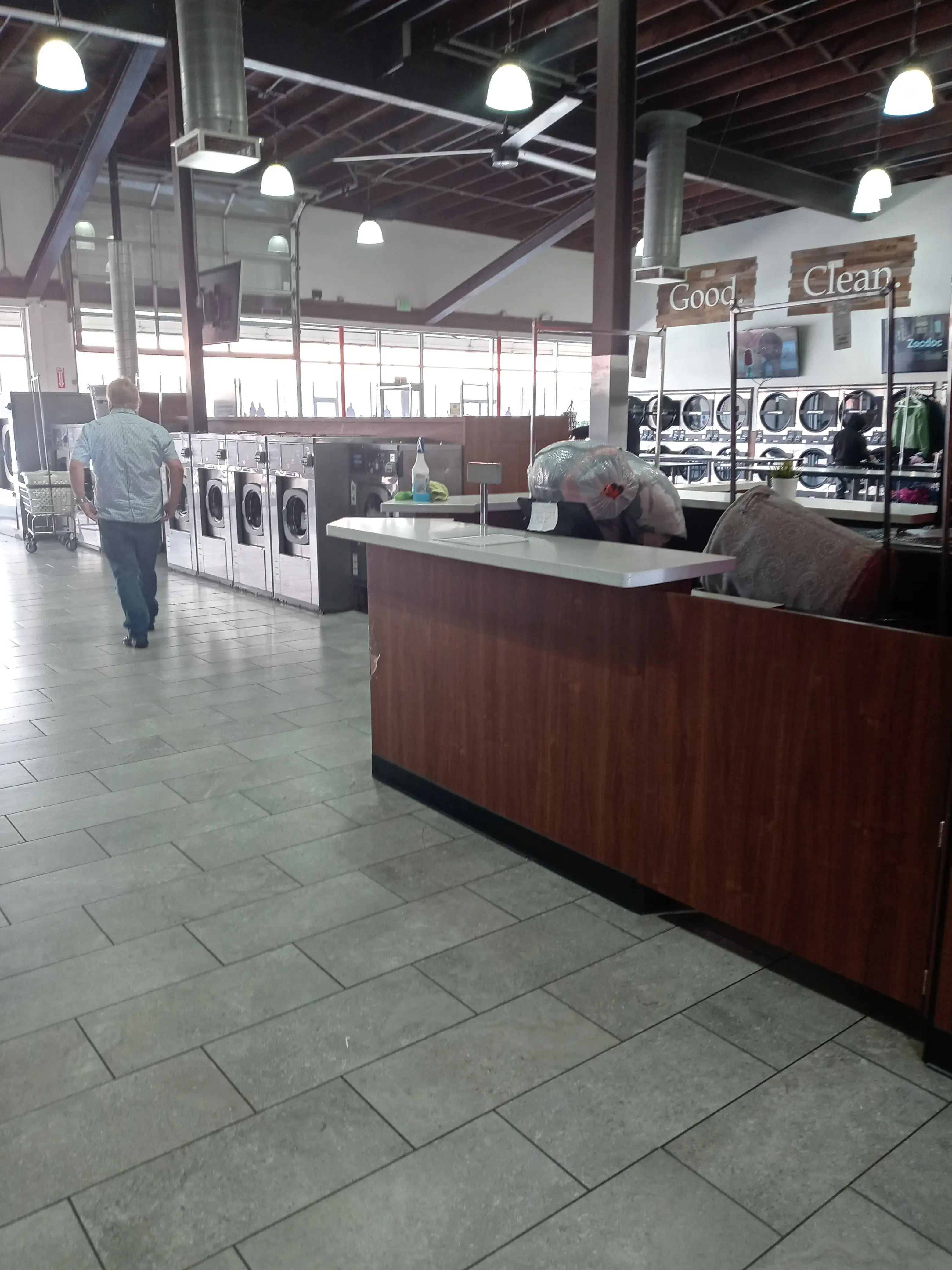 National City Express Laundry - Image 9