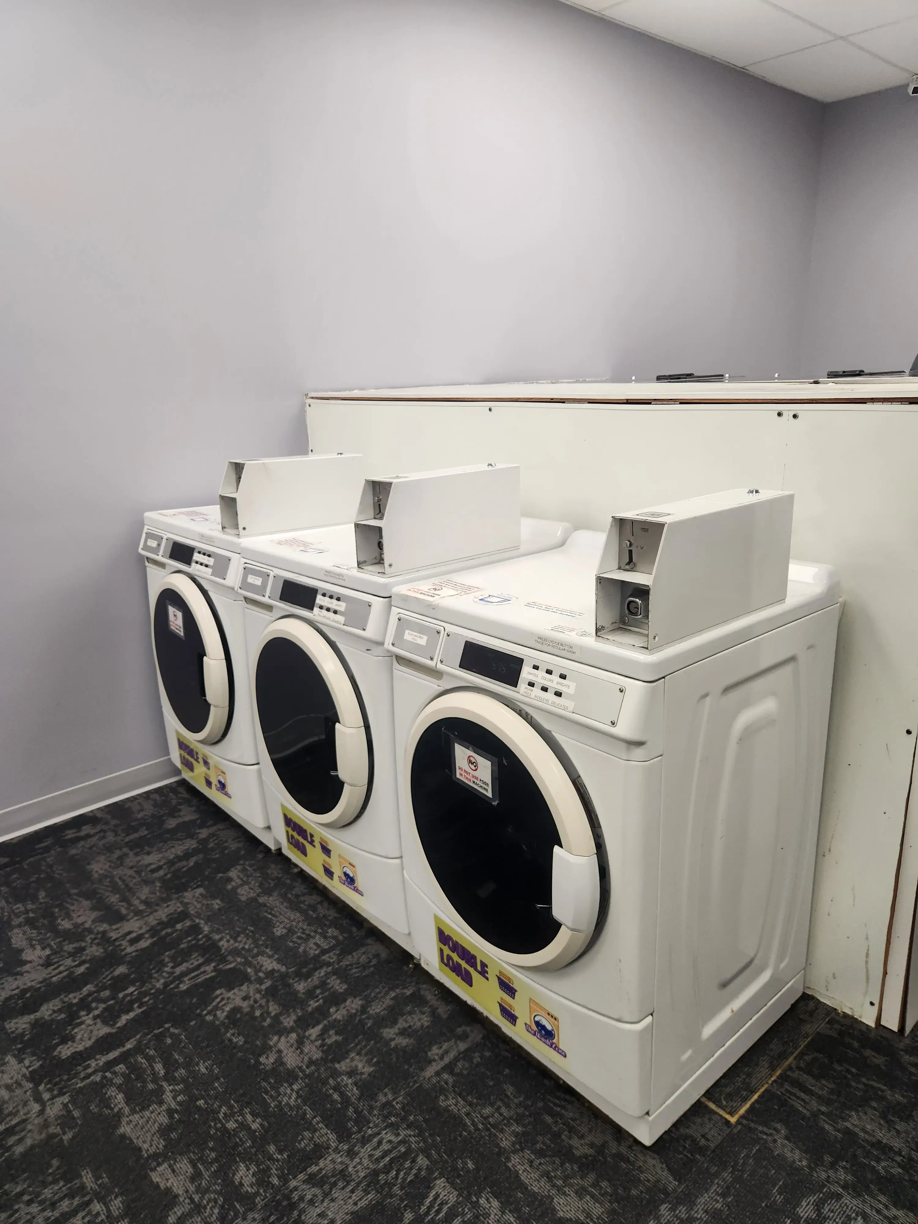 Naugatuck Laundromat - The Wash Zone thumbnail 12