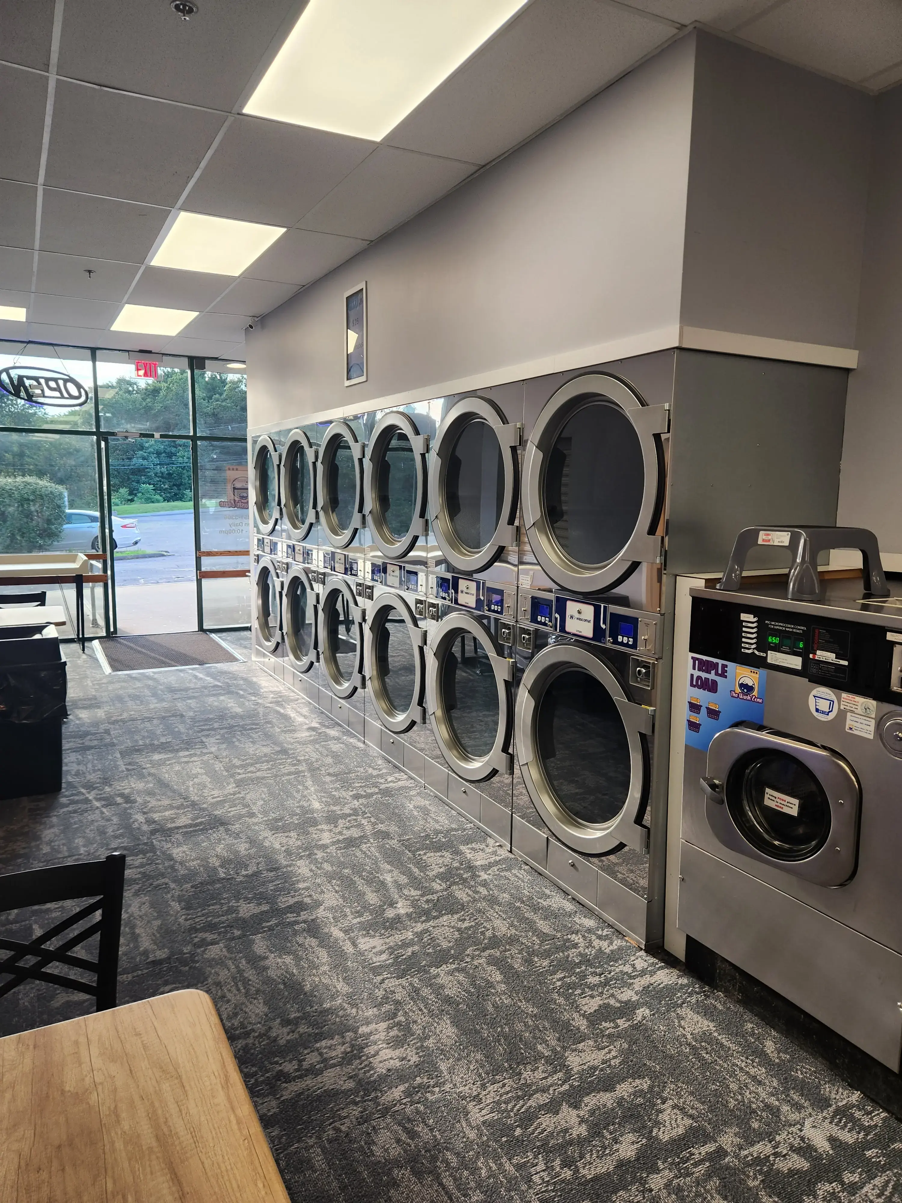 Naugatuck Laundromat - The Wash Zone - Image 8