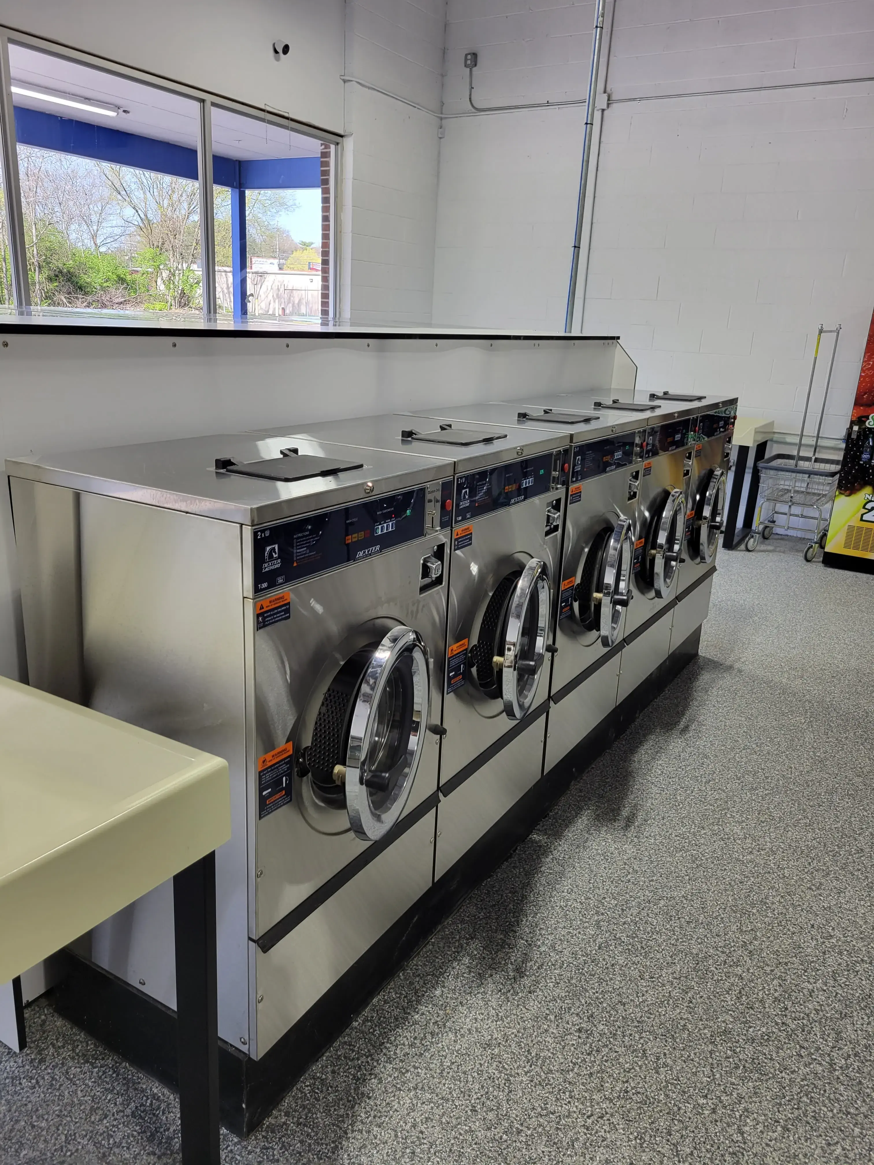 Neighborhood Laundromat - Image 8