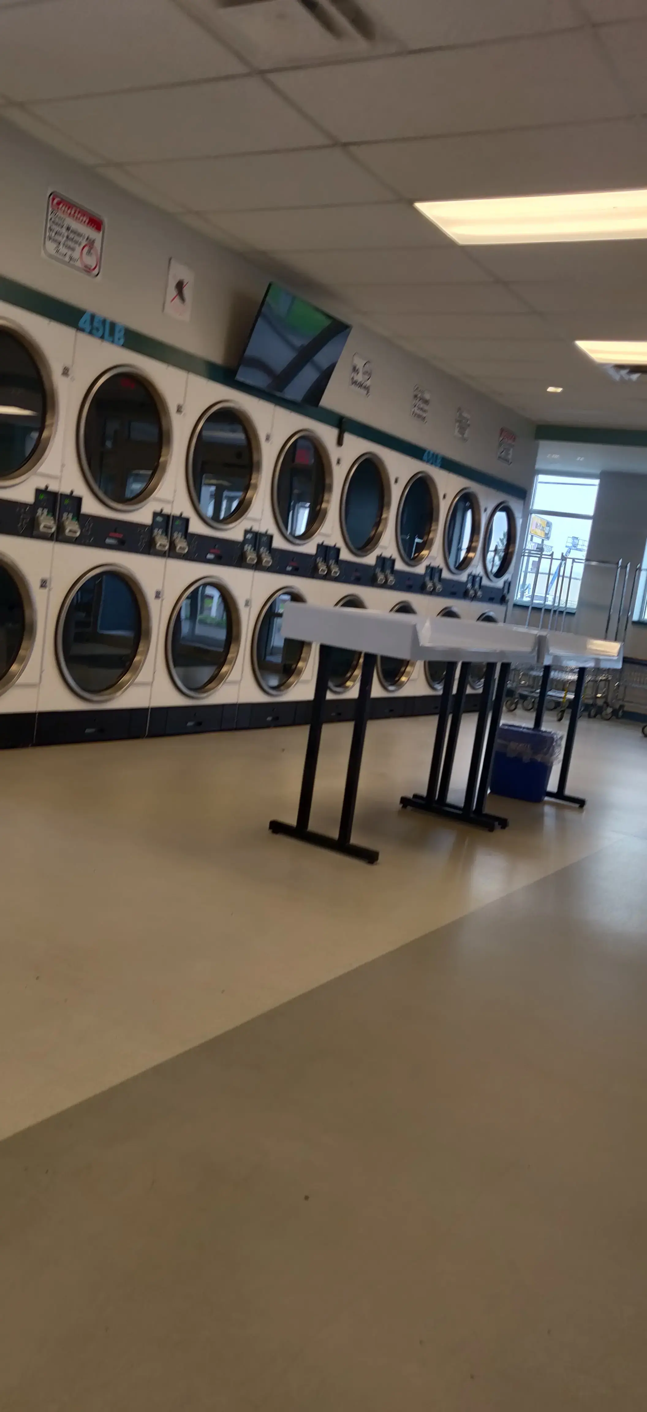 Neighborhood Laundromat East Haven thumbnail 10
