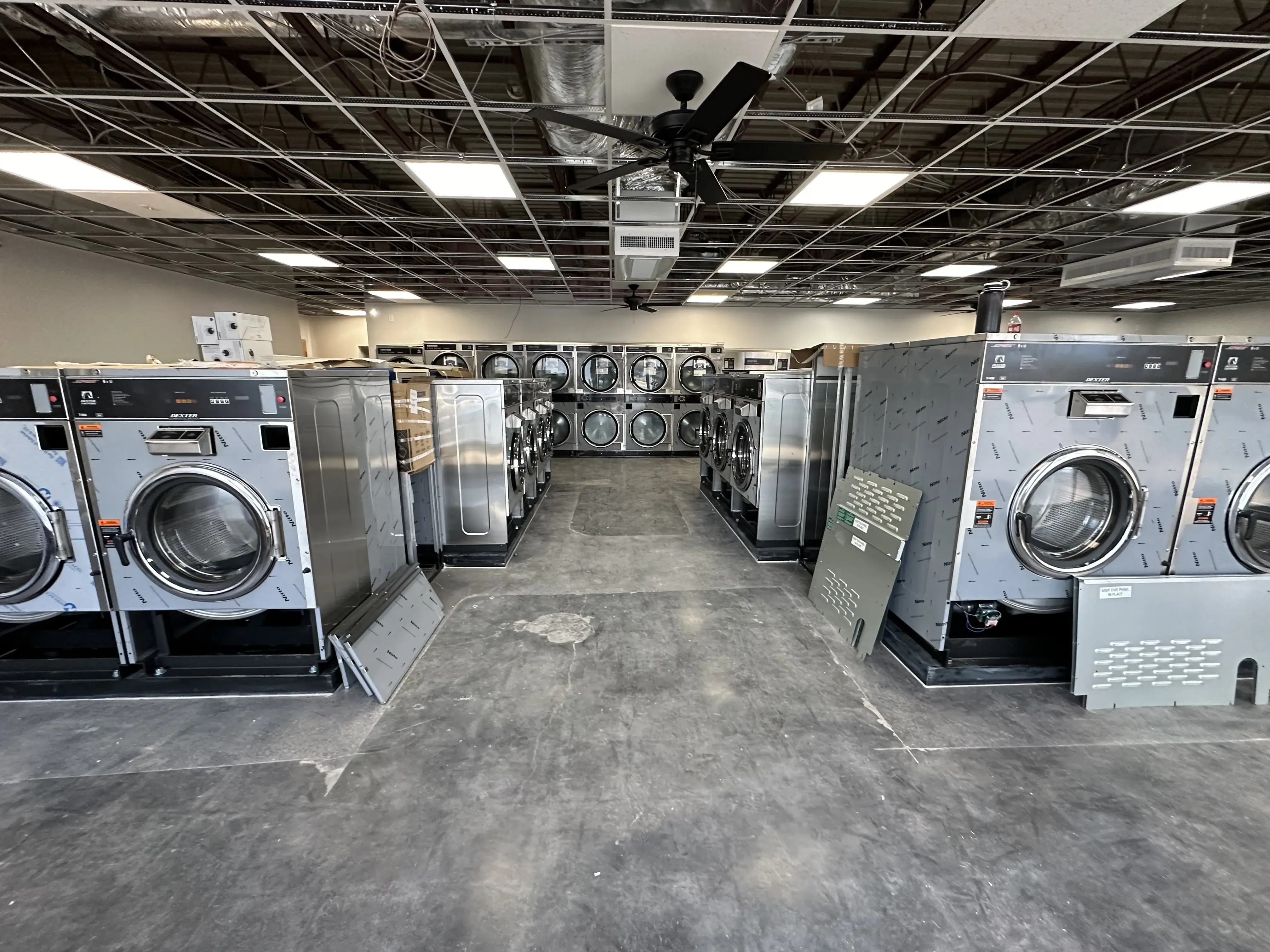 Neighborhood Laundromat Hull St location
