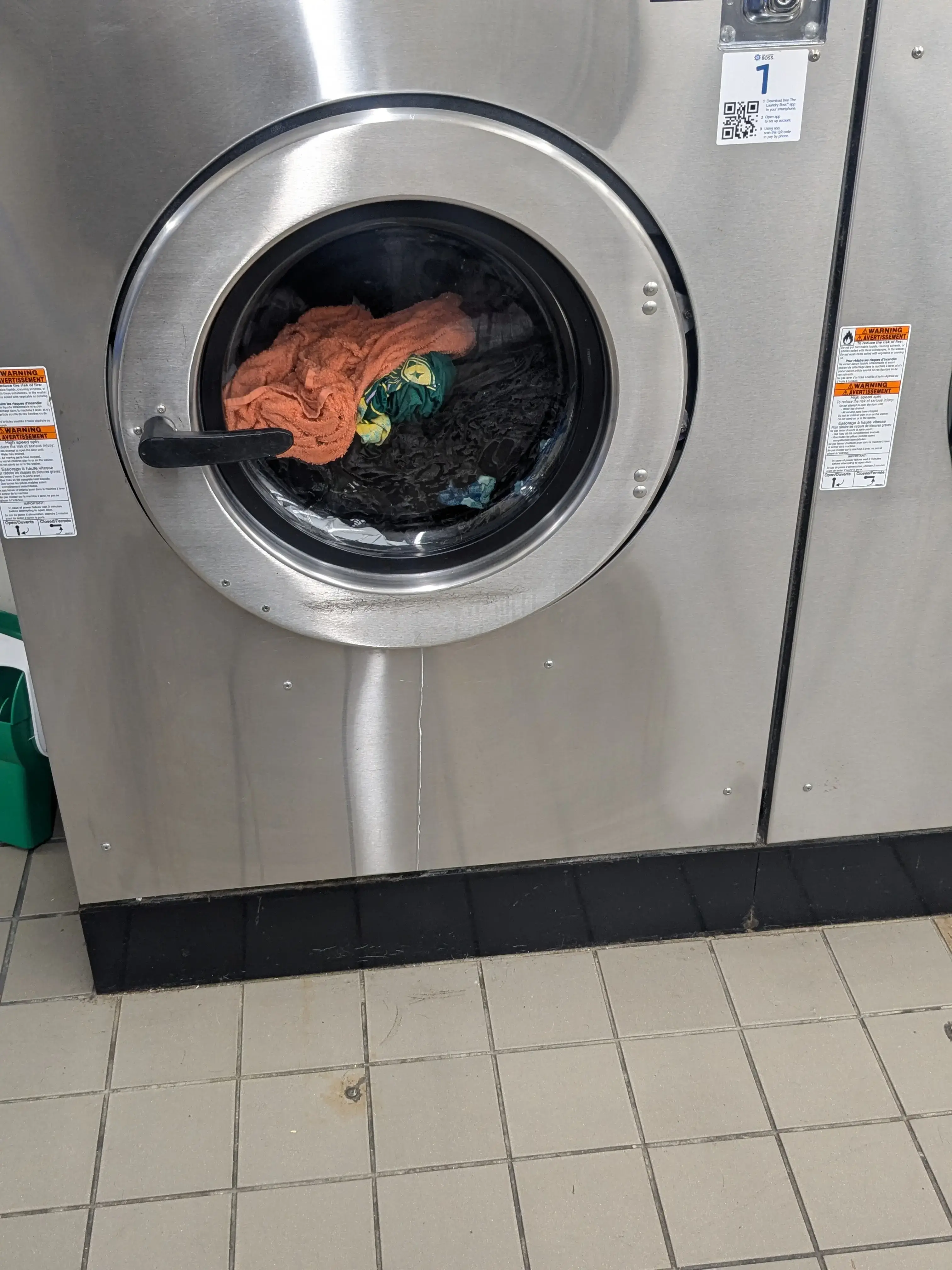 Neighborhood Laundromat Robious Road thumbnail 5