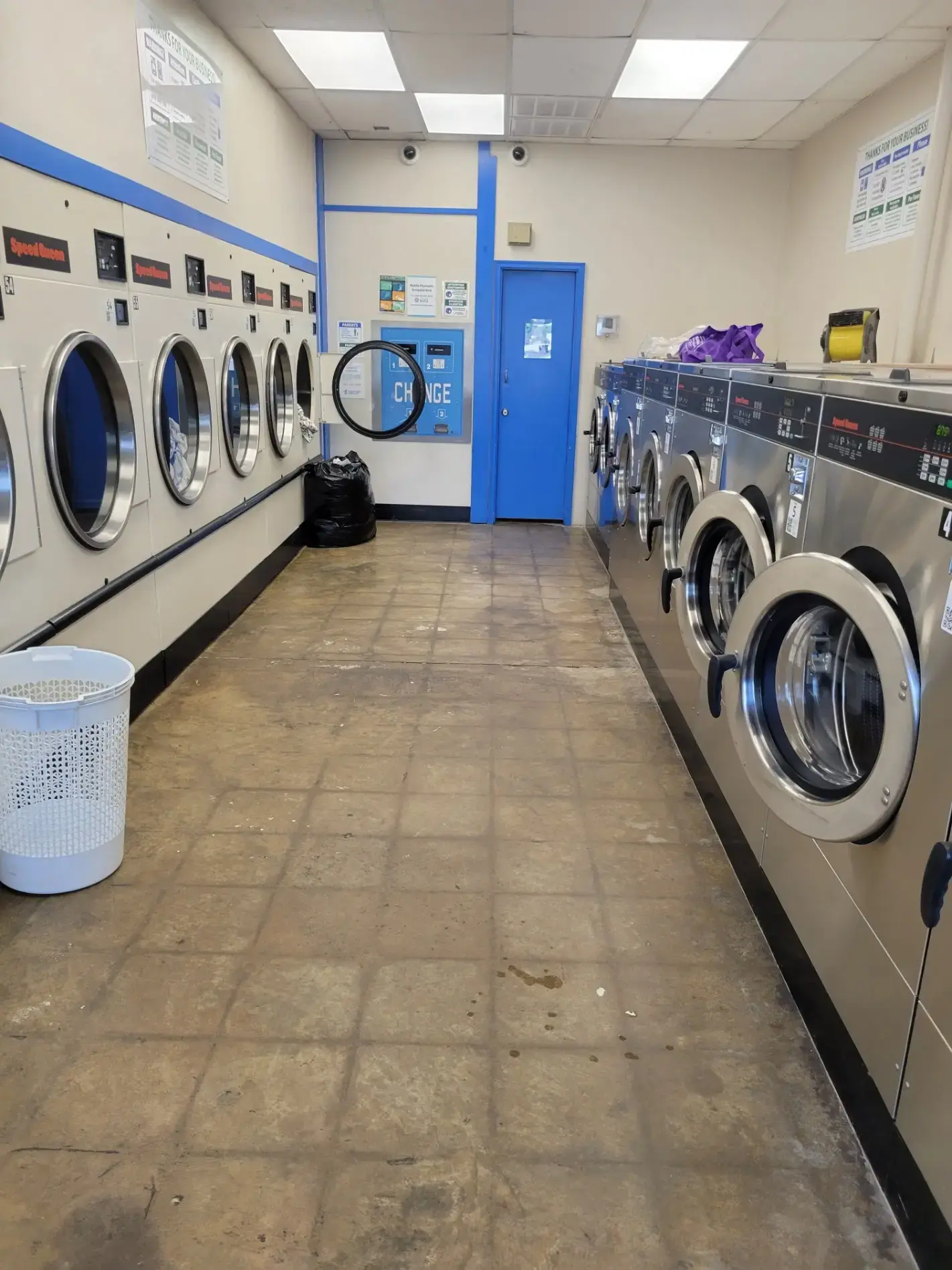 Neighborhood Laundromat Robious Road thumbnail 20