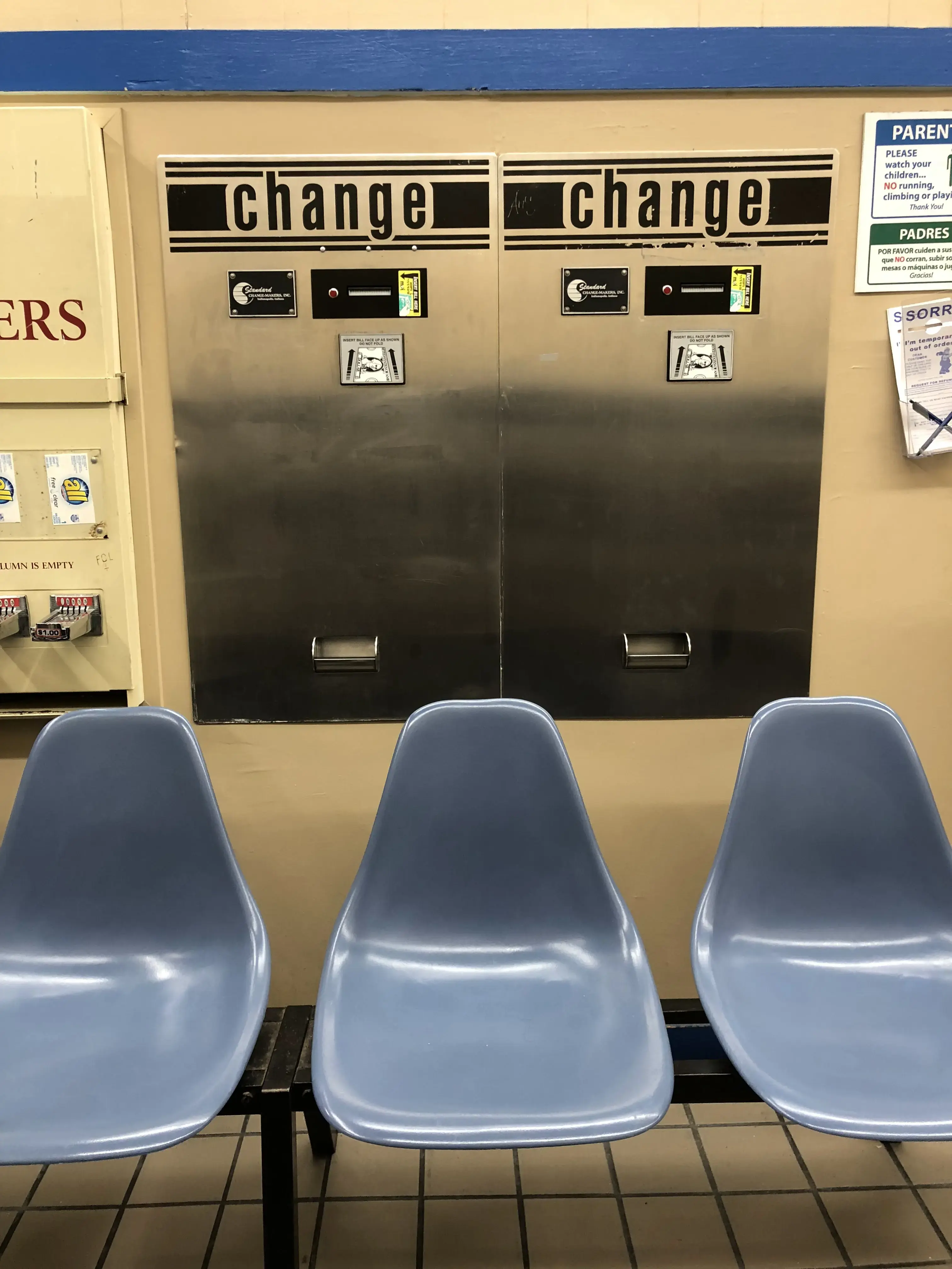 Neighborhood Laundromat, Strawberry Street - Image 6