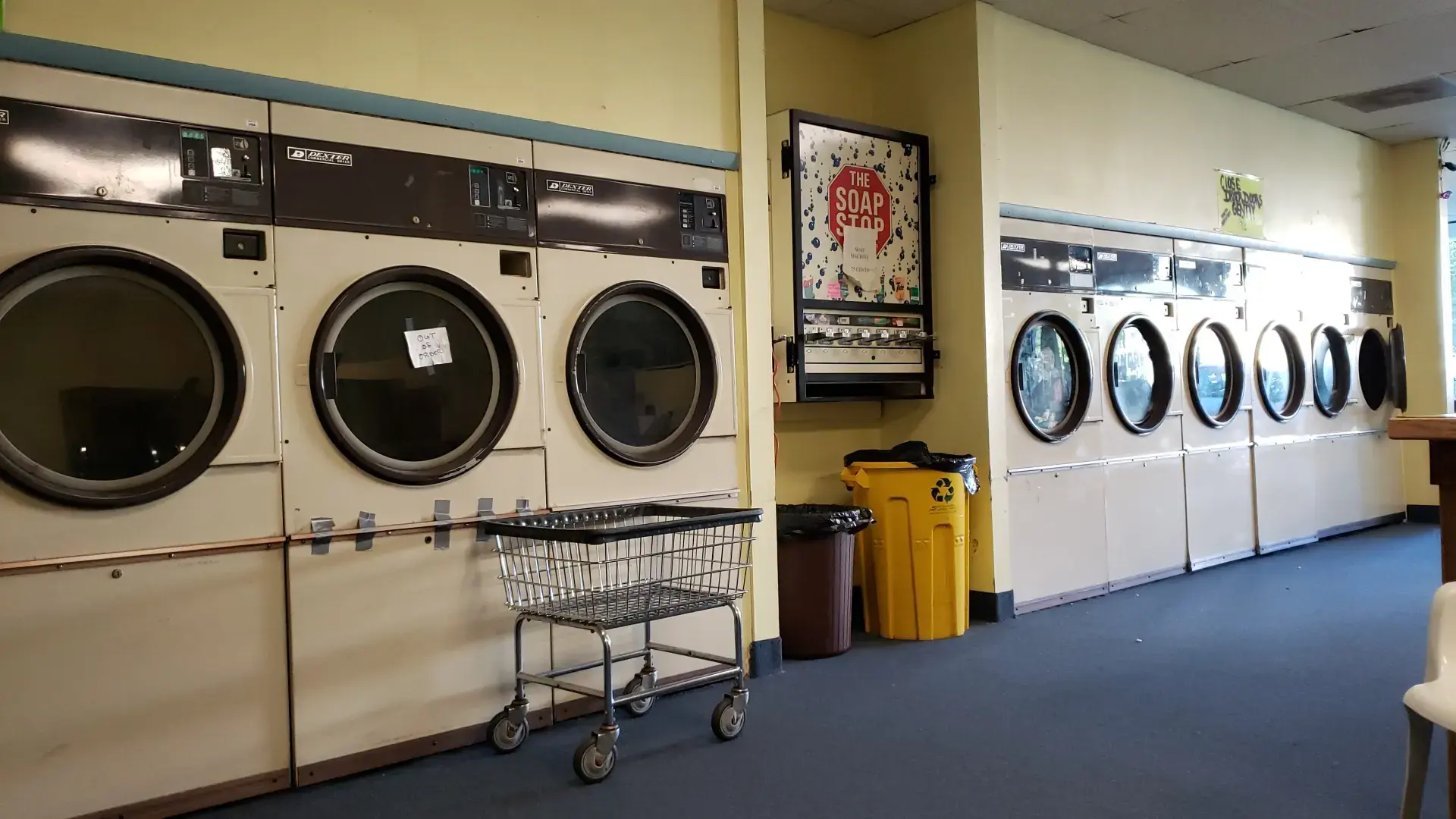 Neighborhood Laundry - Image 5