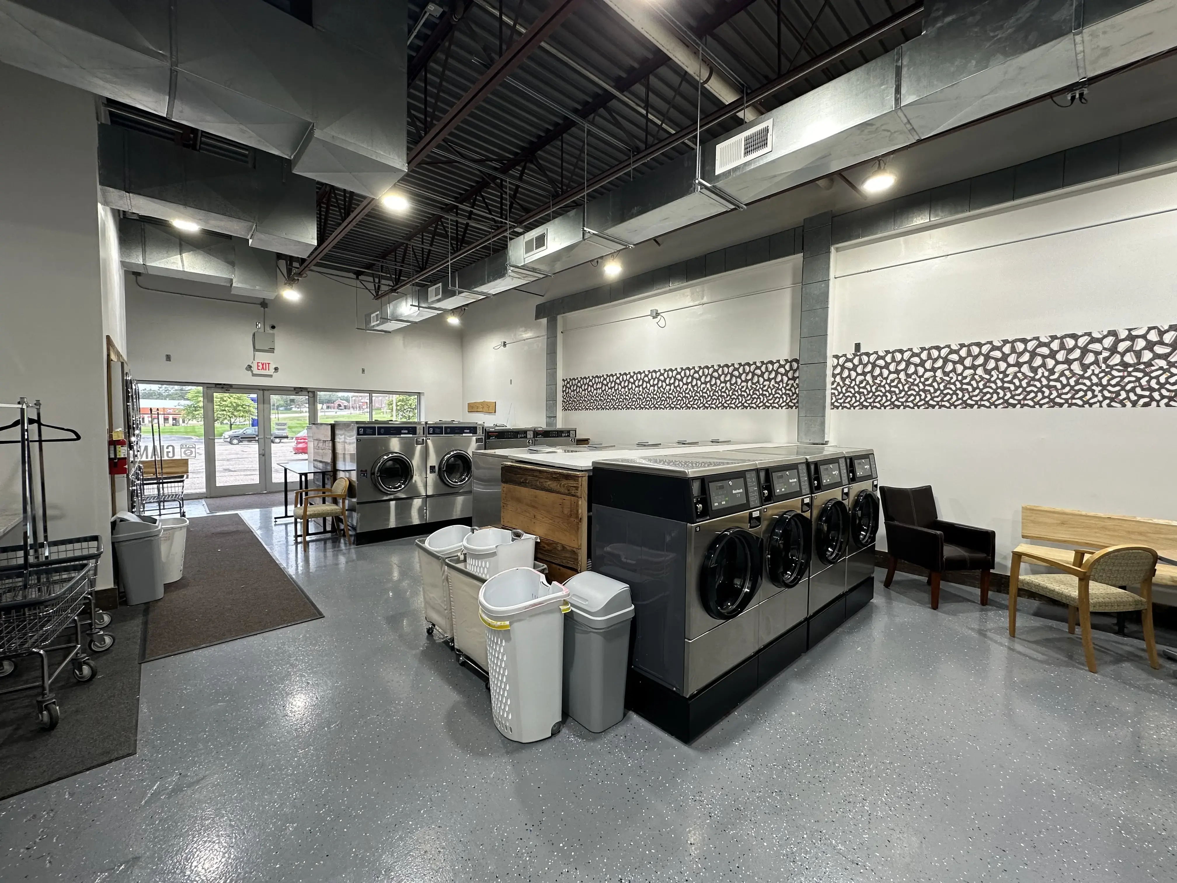 Neighborhood Laundry - Image 11
