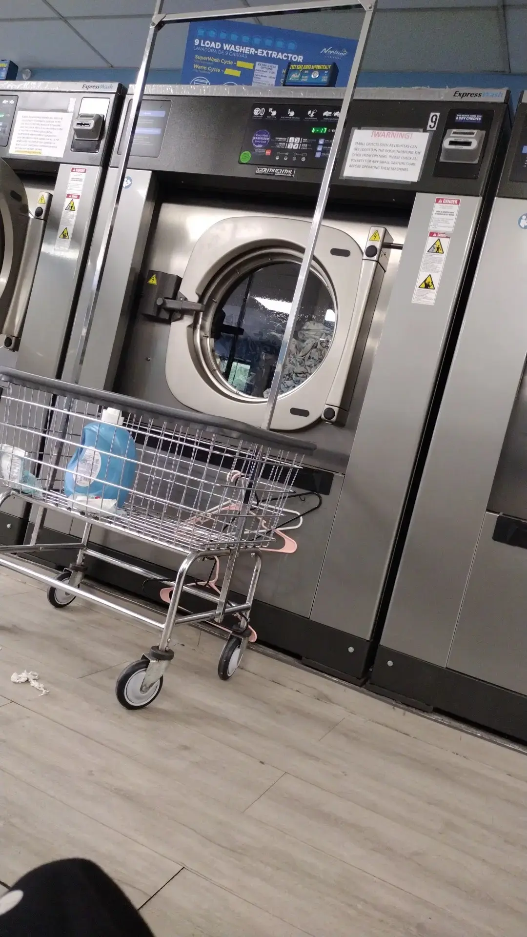 Neptune Laundromat thumbnail 10
