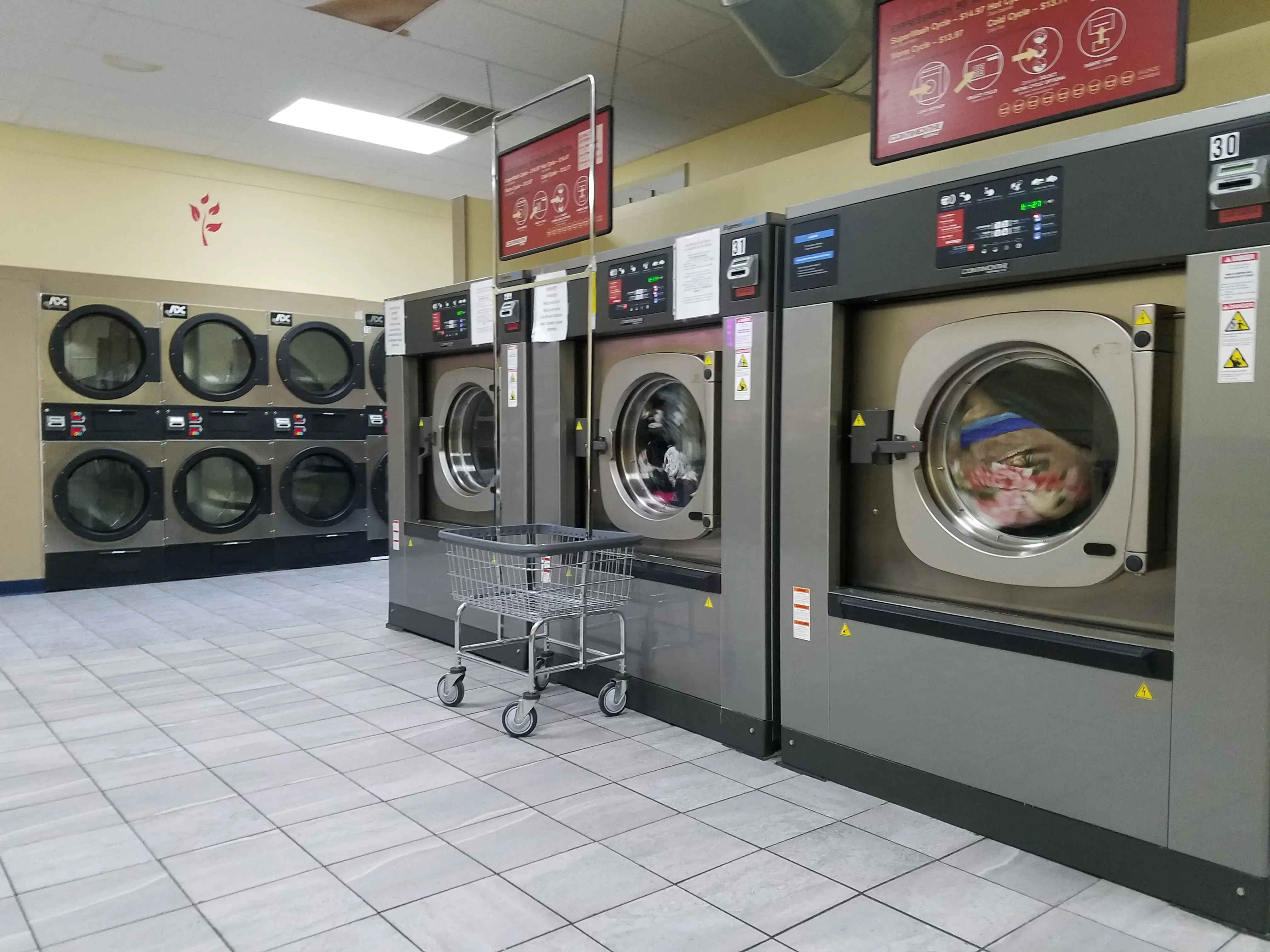 Neptune Laundromat - Image 14