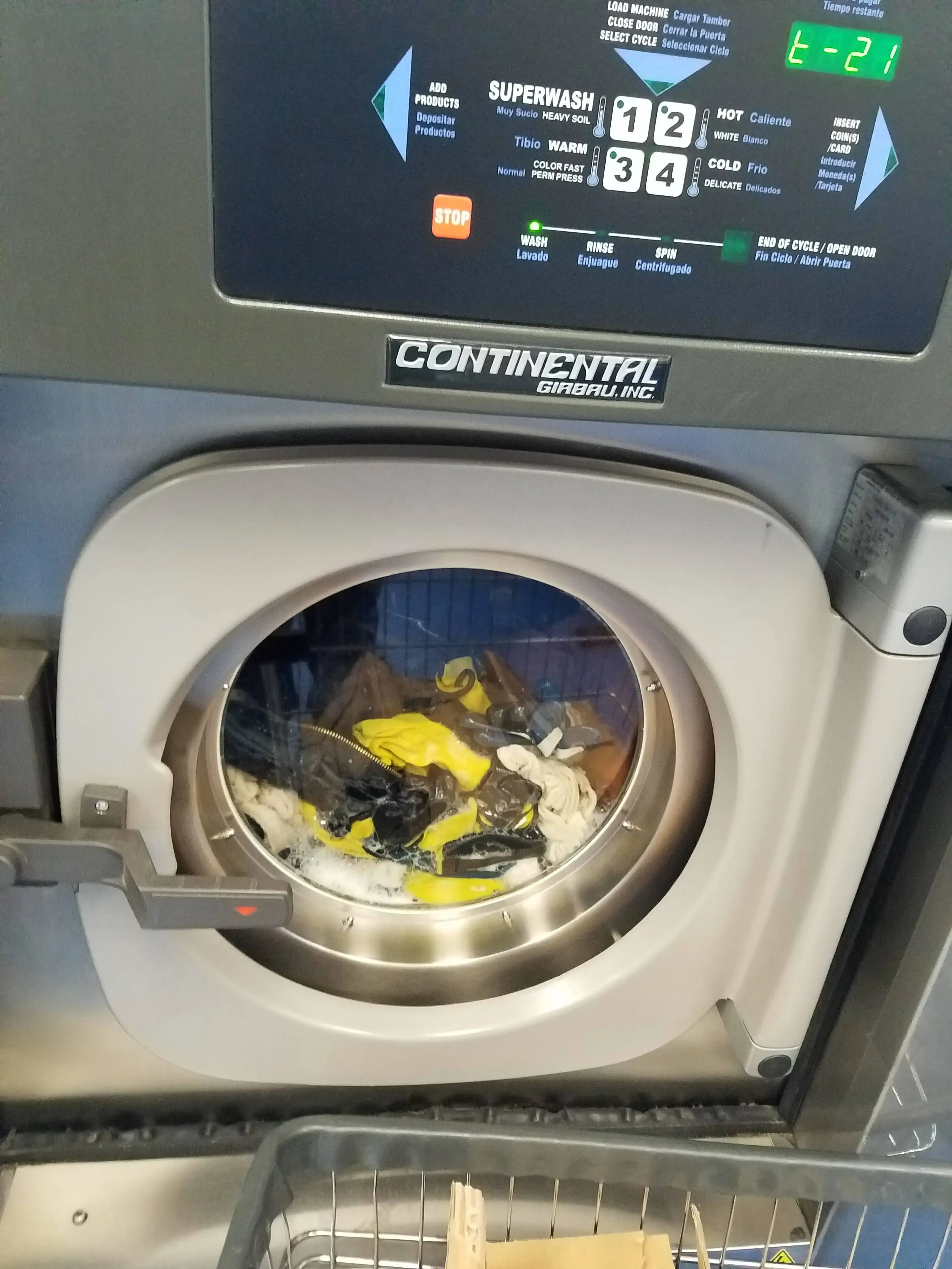 Neptune Laundromat - Image 8