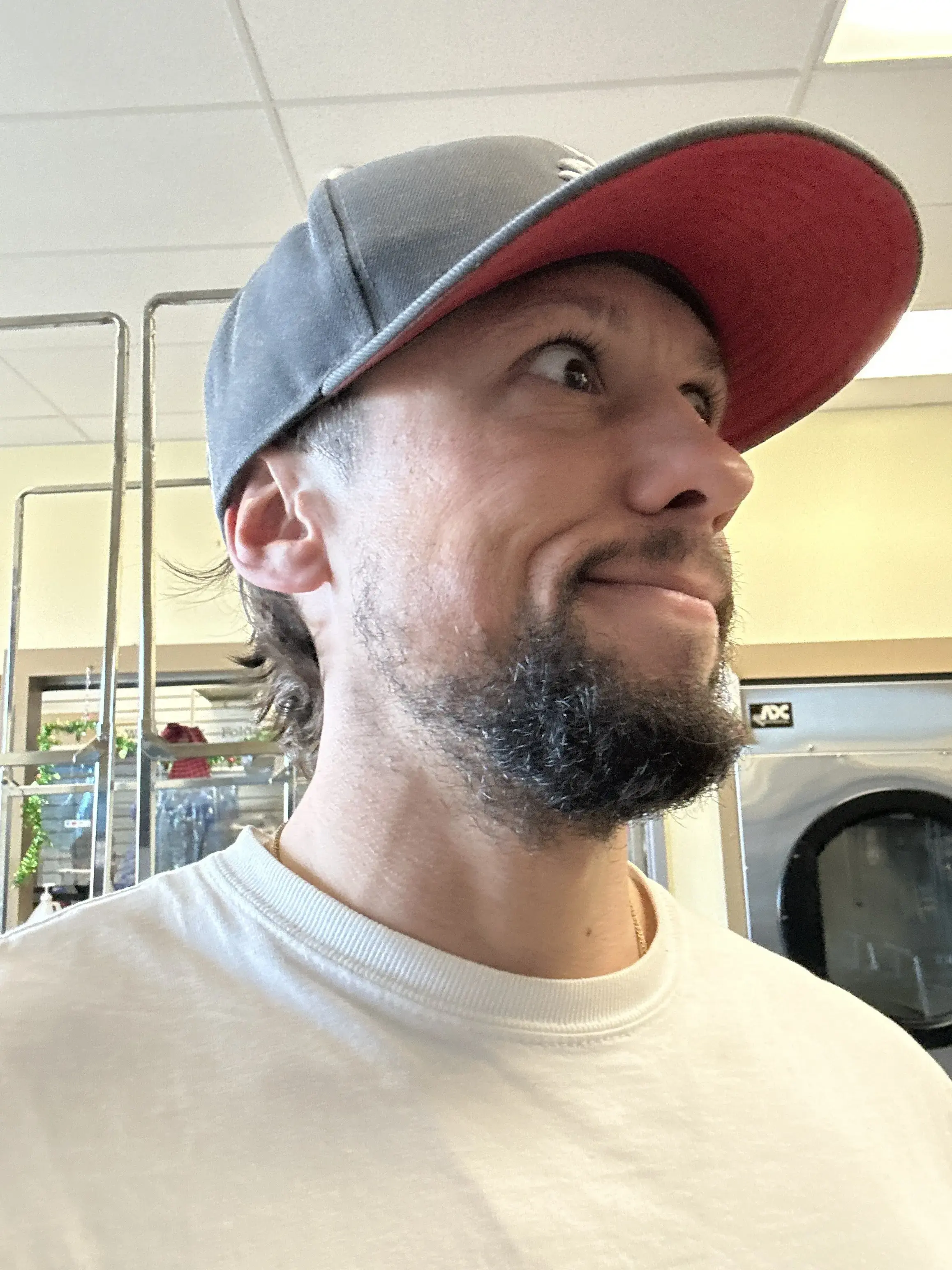 Neptune Laundromat - Image 19