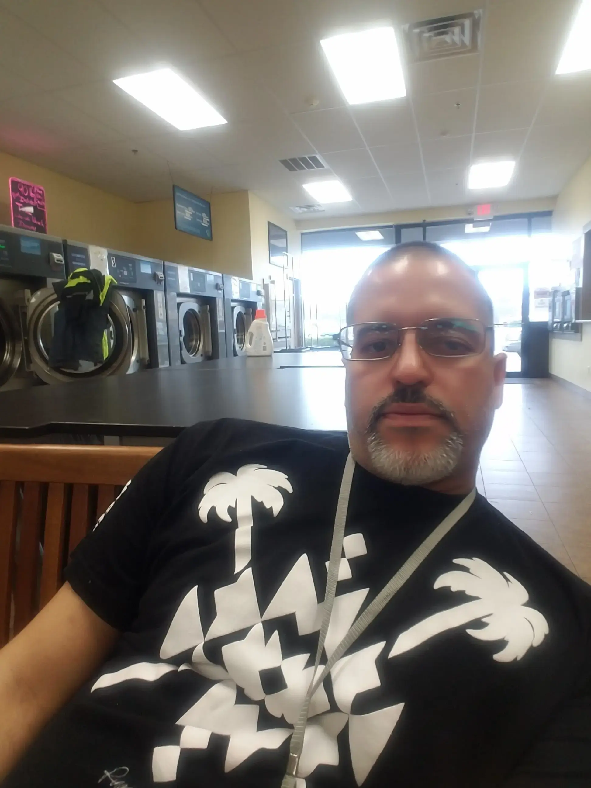 Neptune Laundromat - Image 17