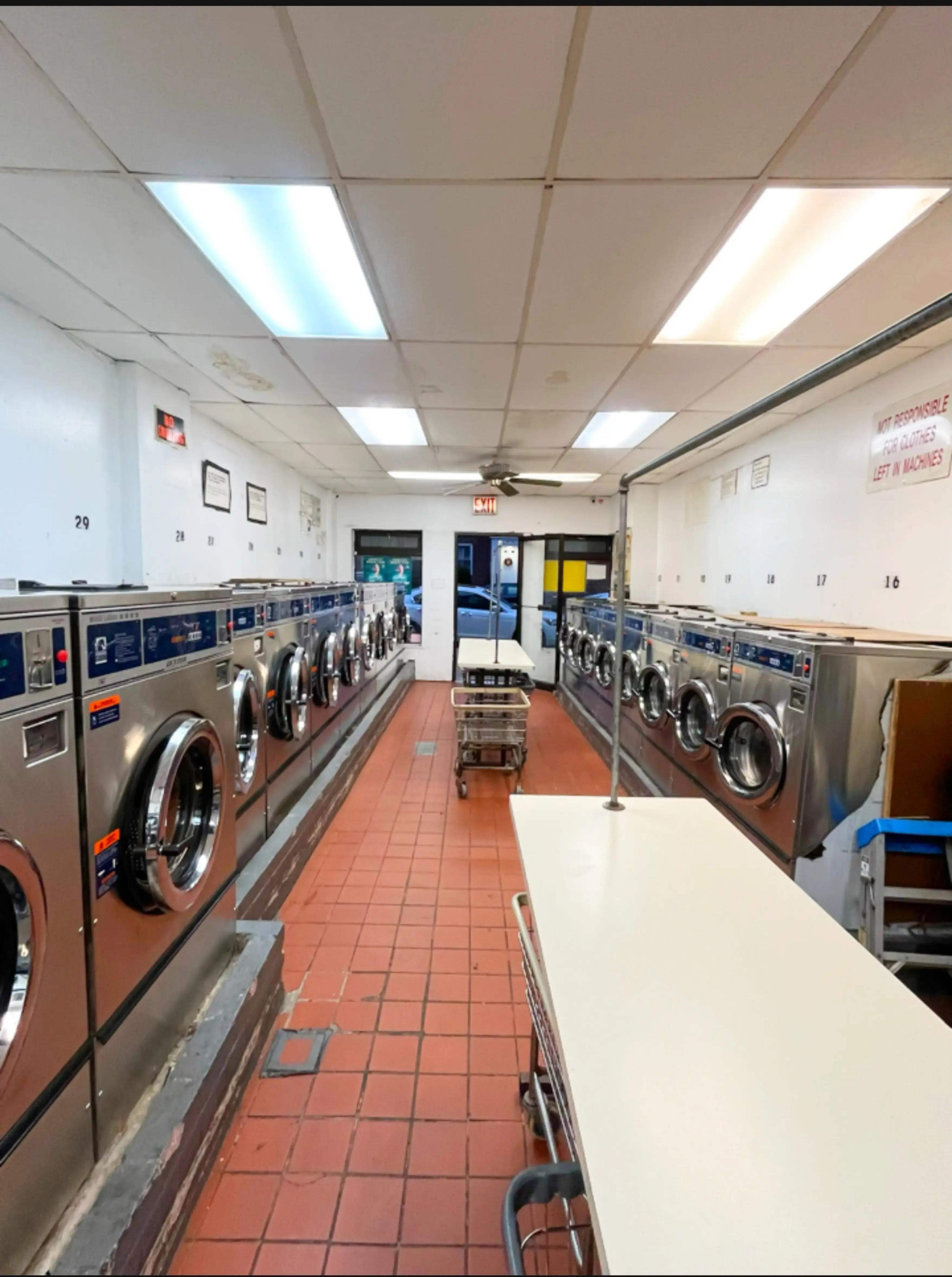 New 192 Laundromat thumbnail 1