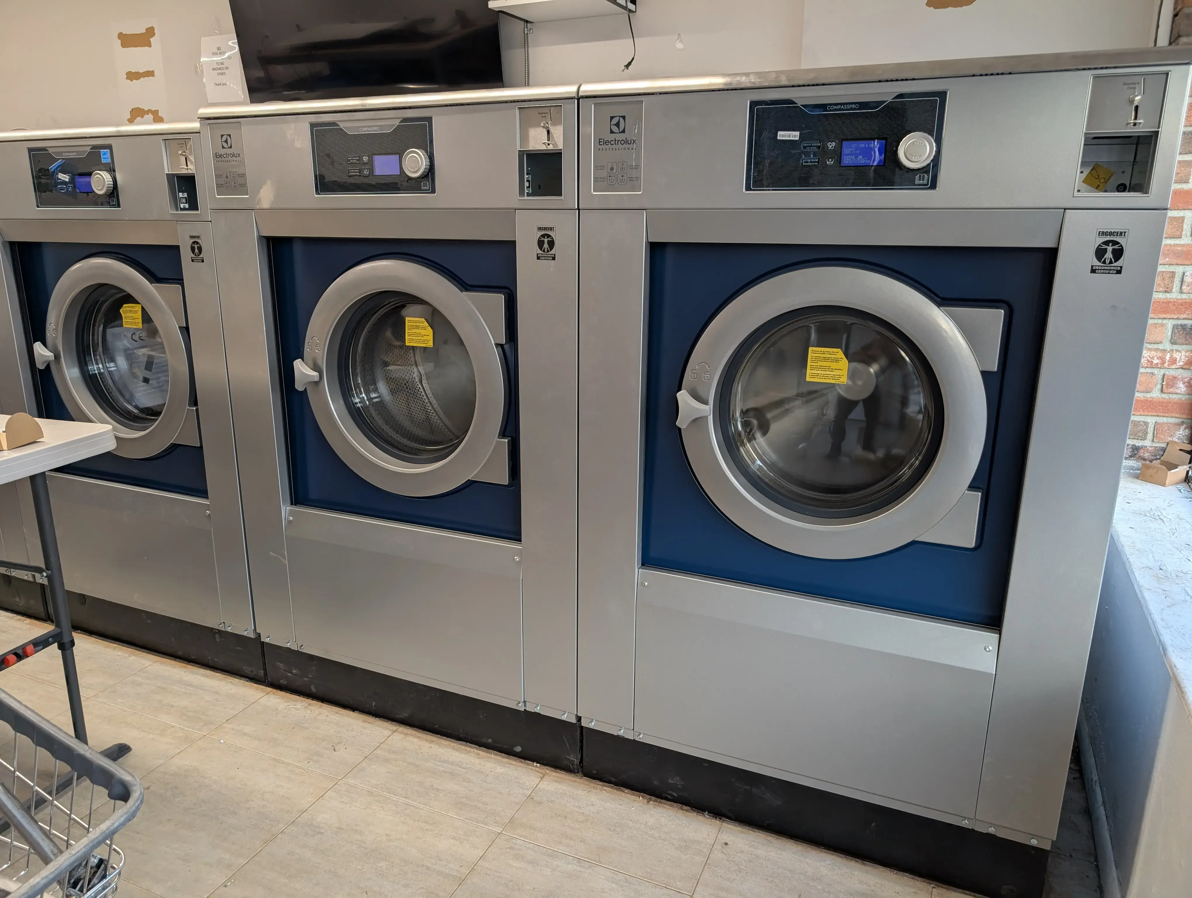 New Canaan Laundromat thumbnail 16